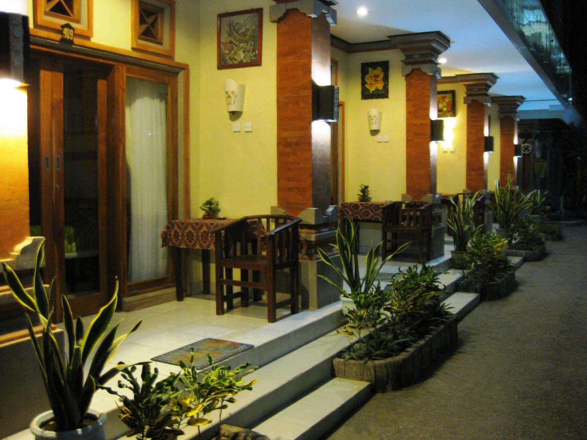 Sayang Maha Mertha Hotel 2*