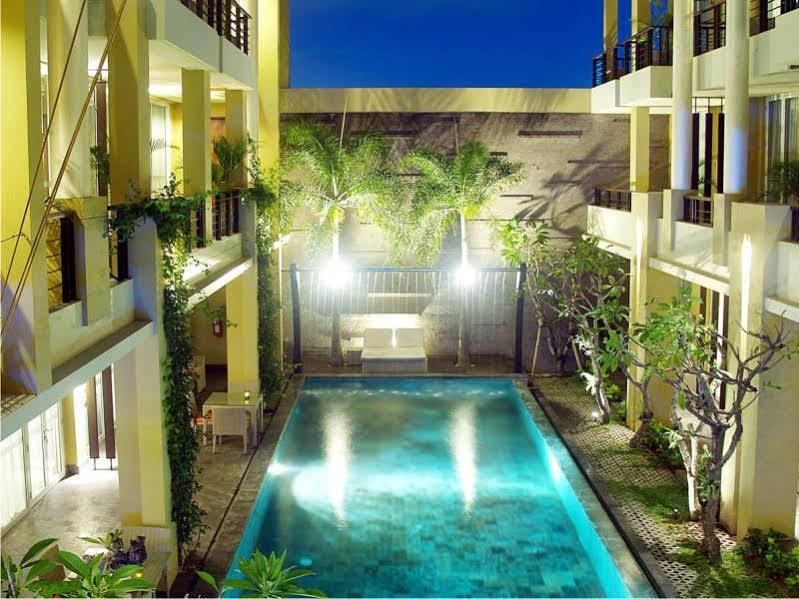 100 Sunset Boutique Hotel Kuta (Bali)