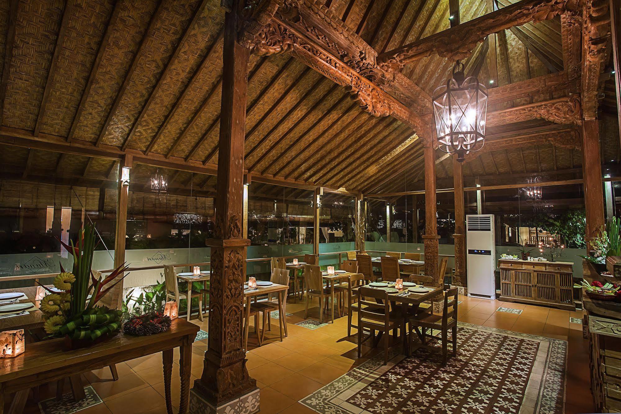 Munari 4* Ubud (Bali)