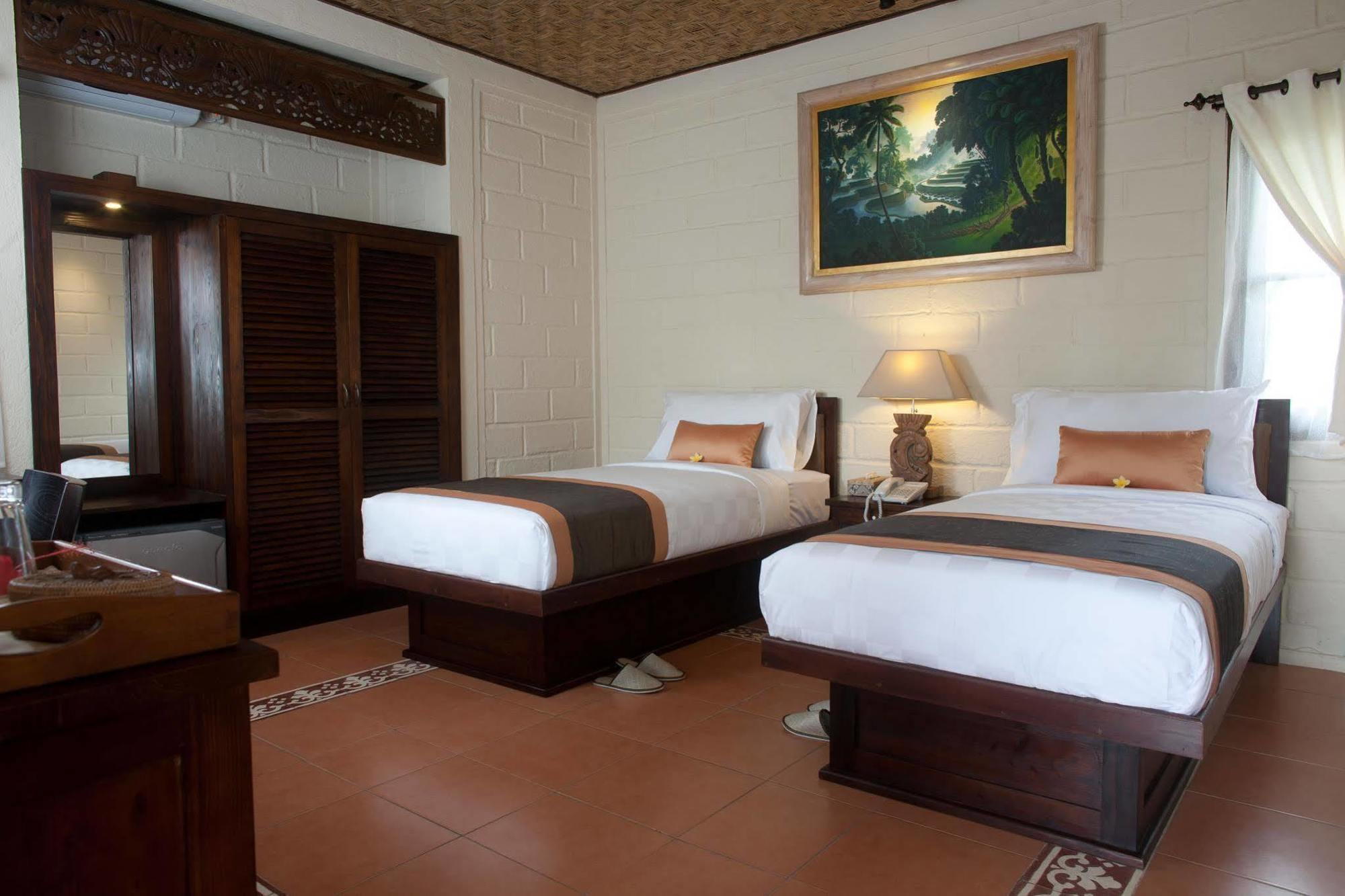 Munari Resort