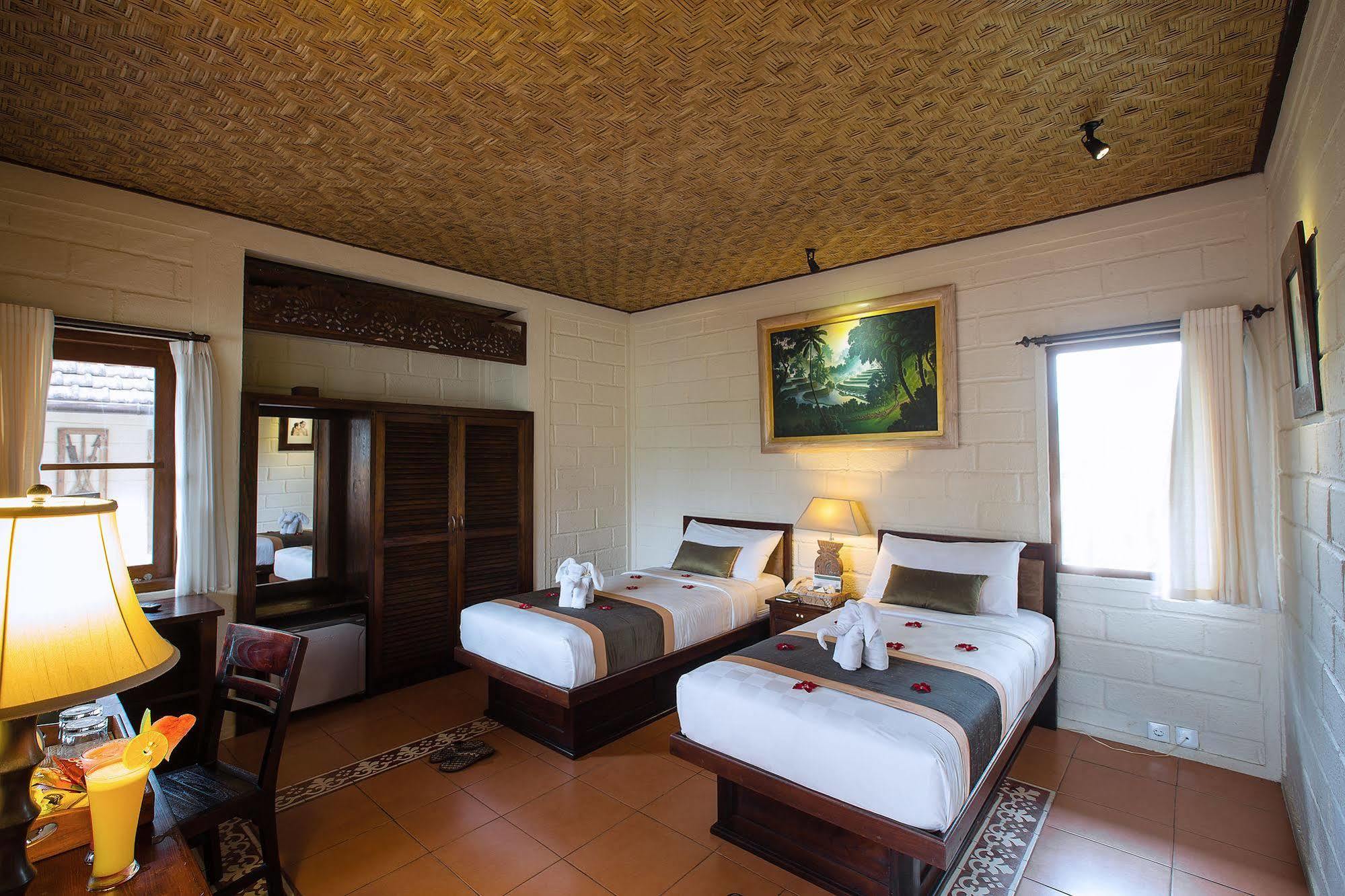 Munari Resort