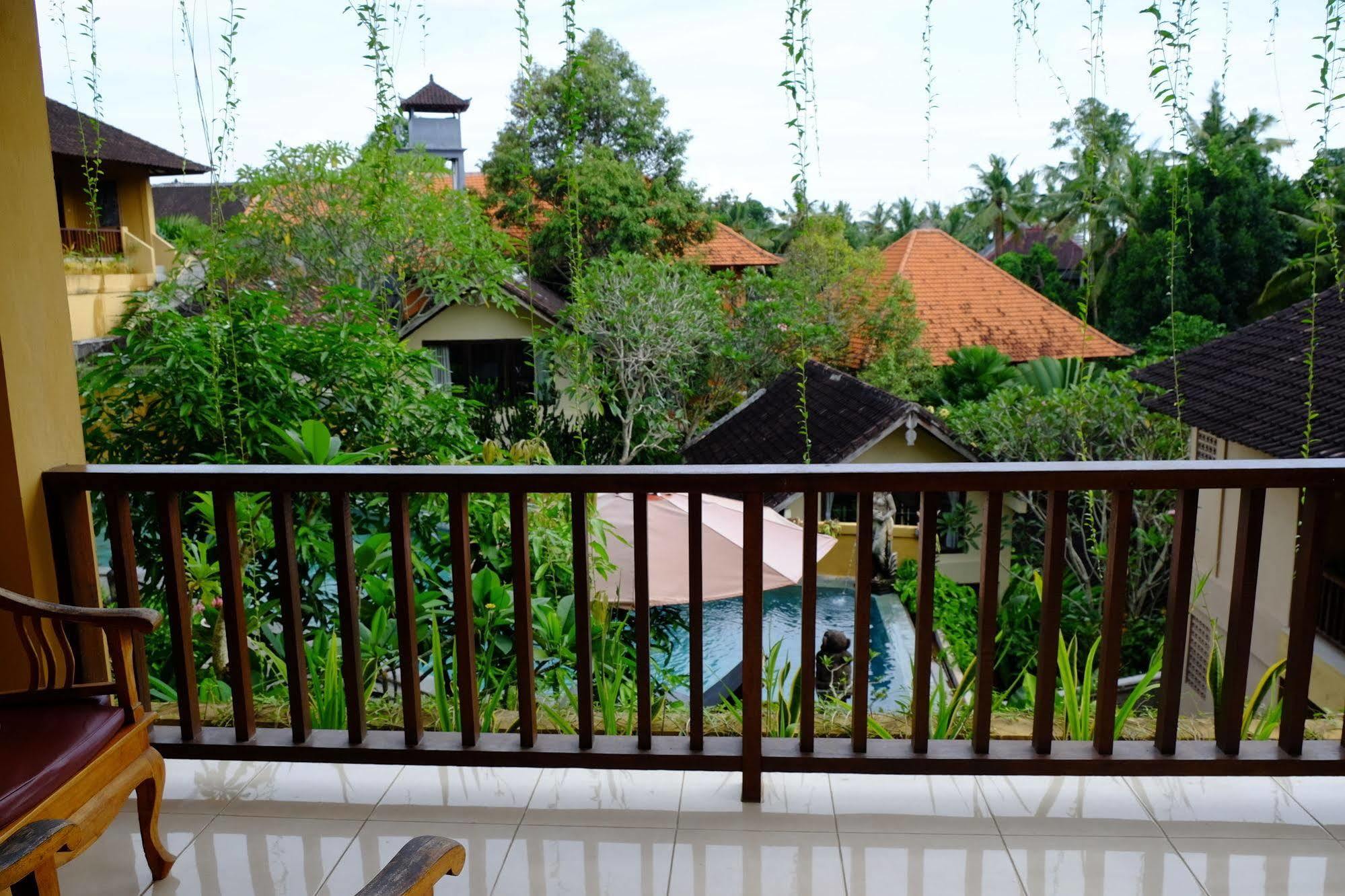 Jati 3 And Guest house