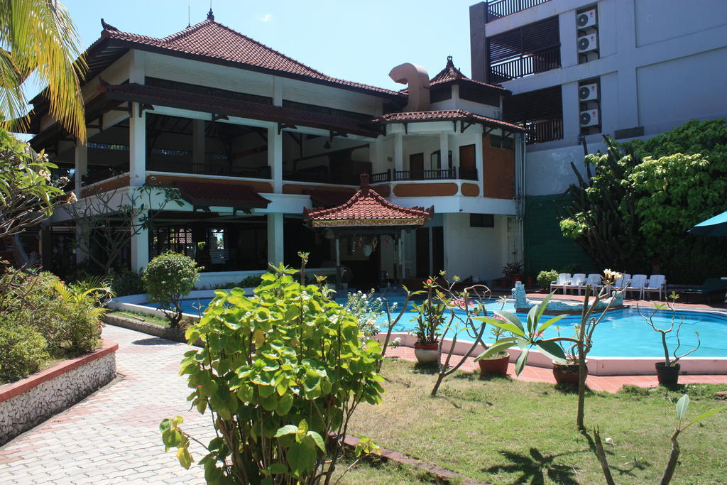 Hotel Puri Naga Beachfront