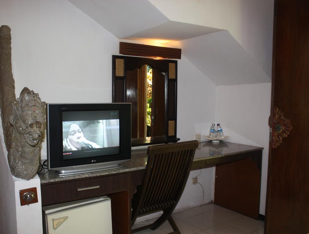 Hotel Puri Naga Beachfront 3*