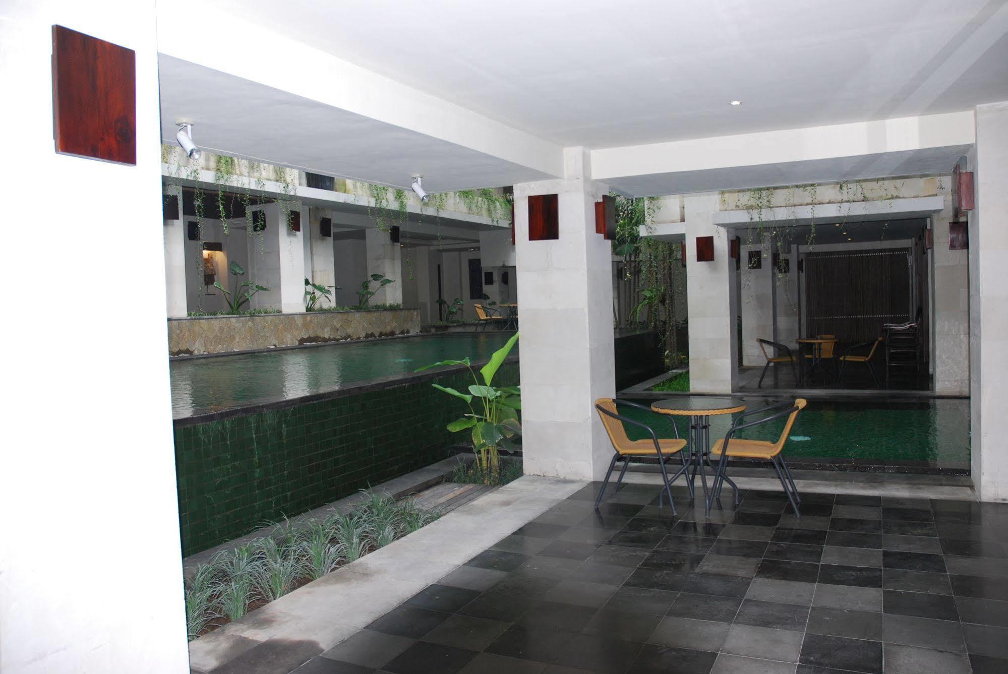 Hotel Village 4*
