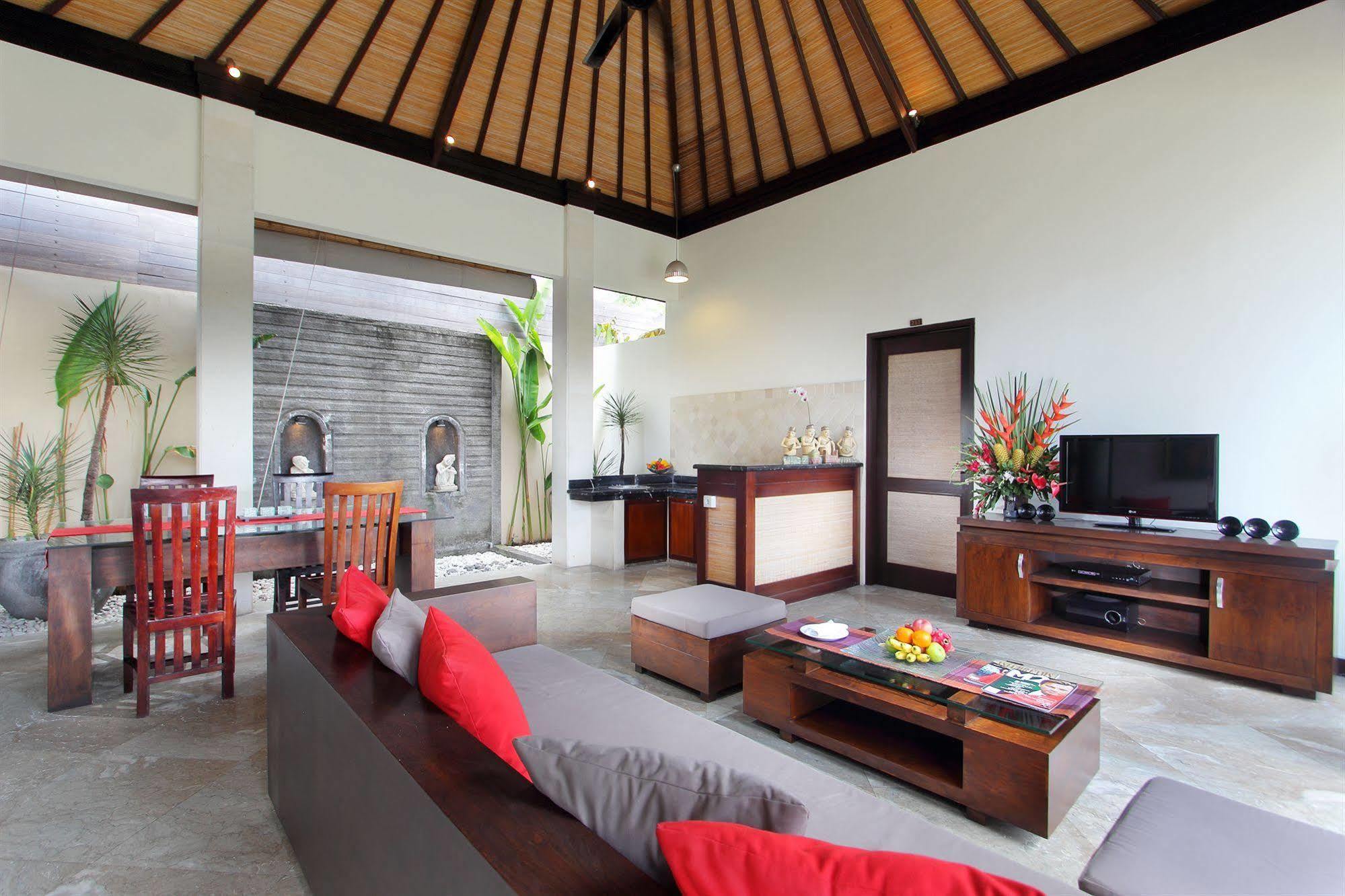 Villa Rc And Bali *