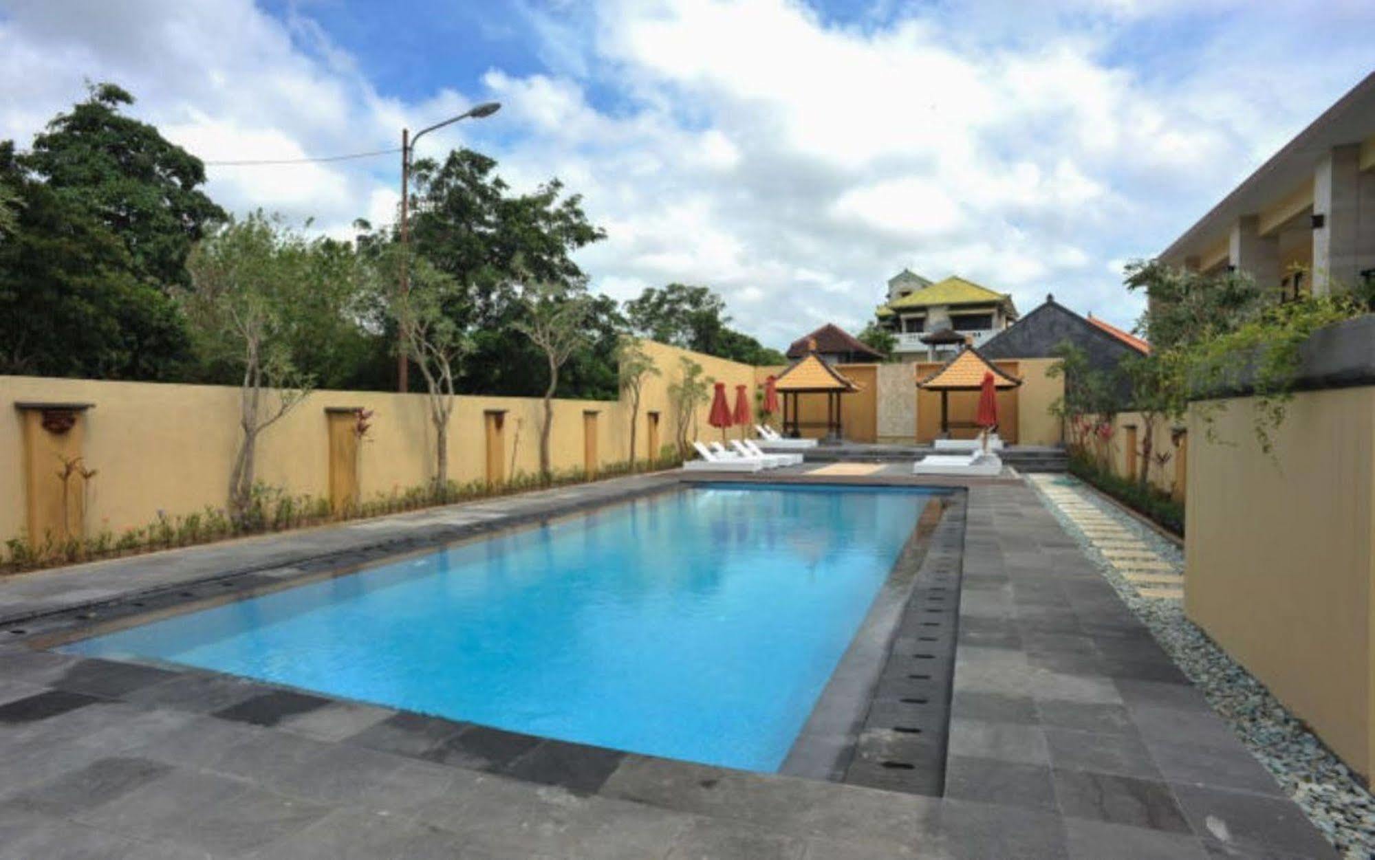Bali Mega 3* Jimbaran (Bali)