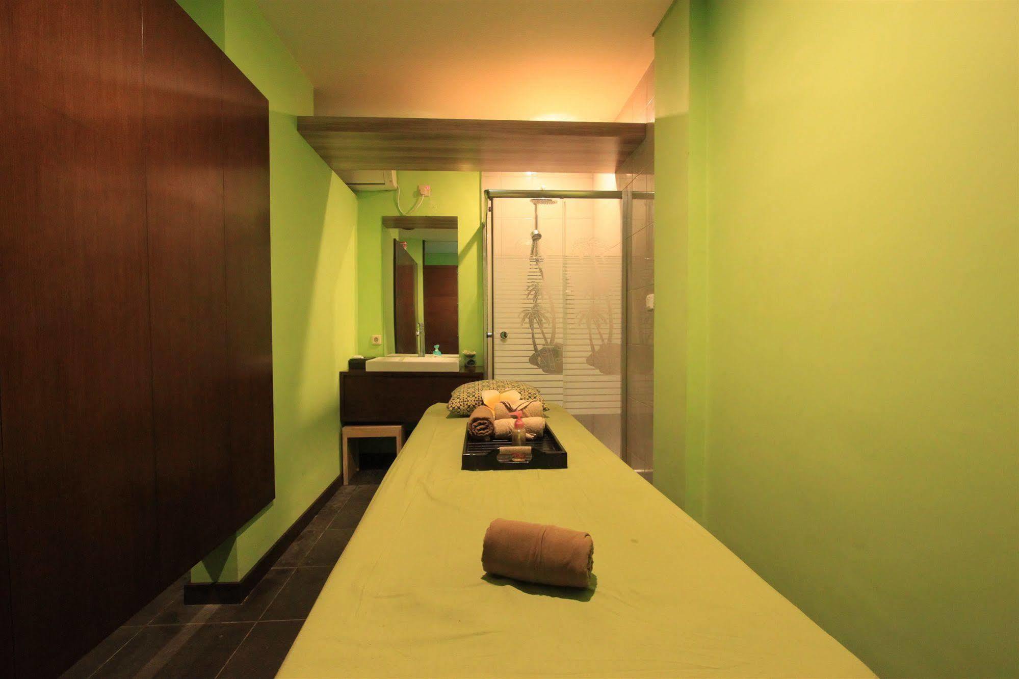 Bakung Sari Hotel 3*