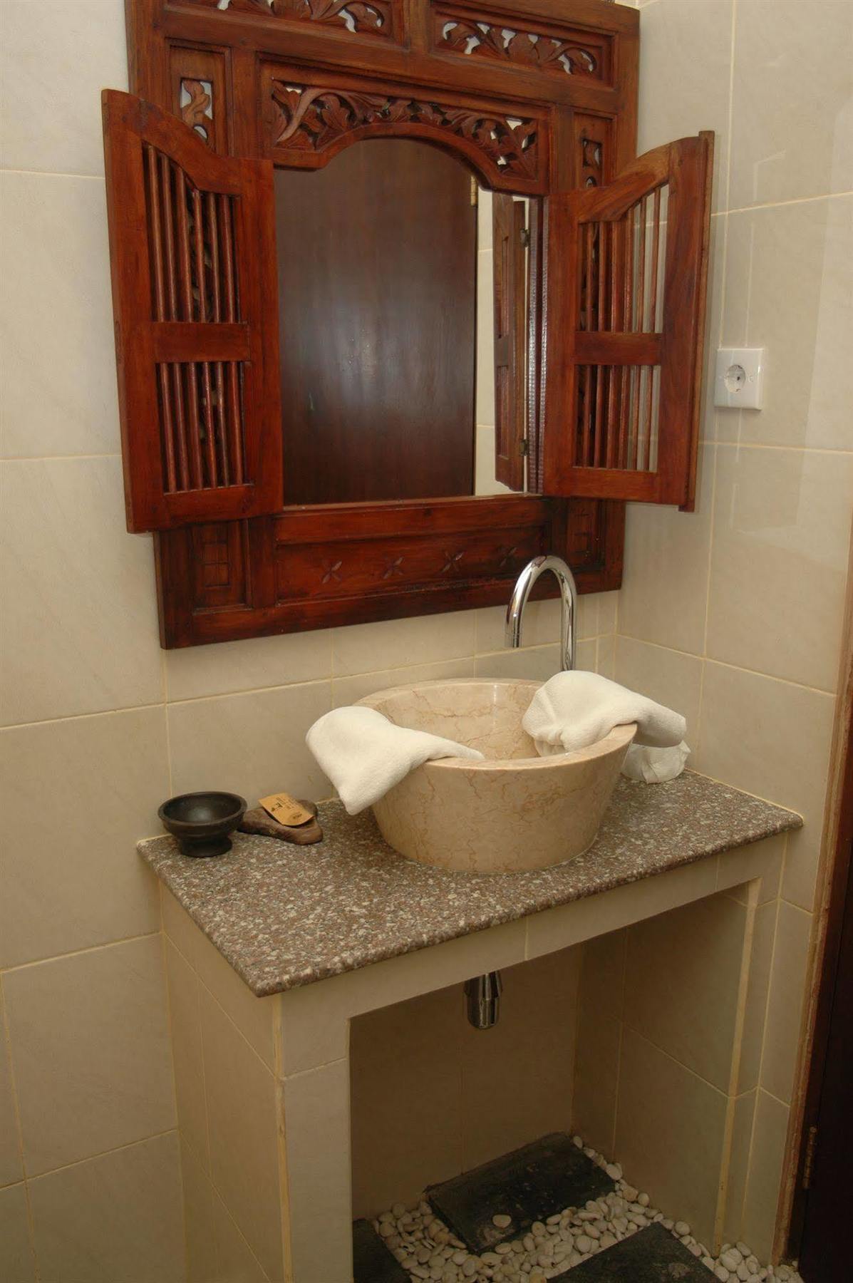 Hotel Bali Segara 2*