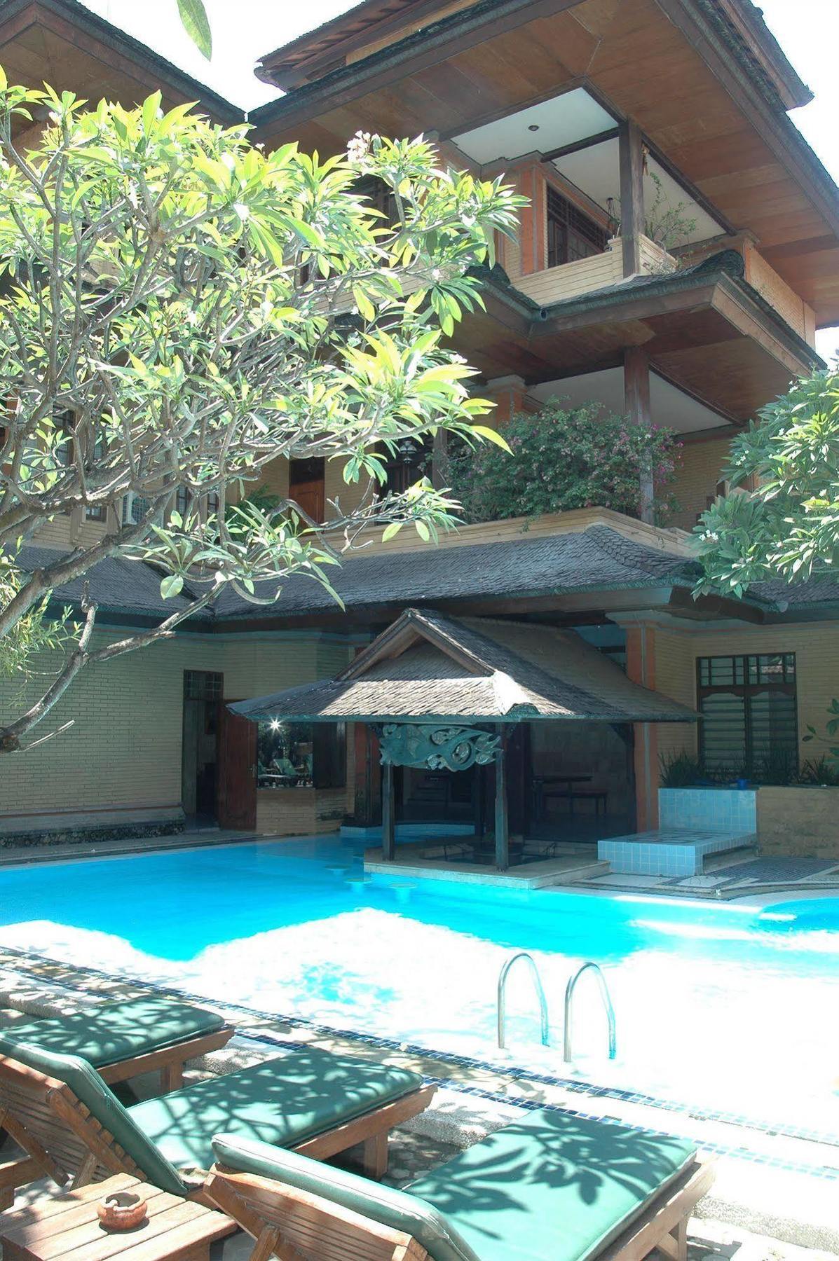 Hotel Bali Segara 2*