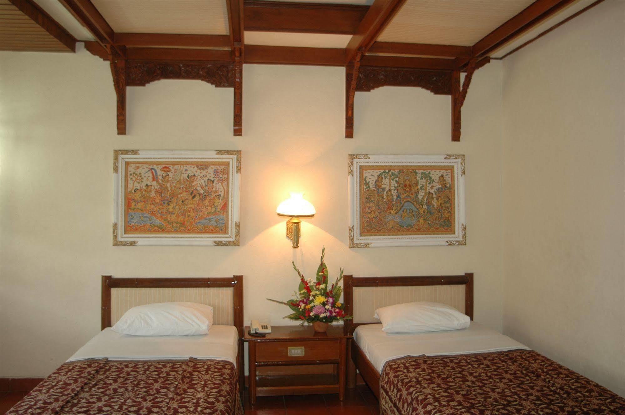 Bali Segara 2* Kuta (Bali)