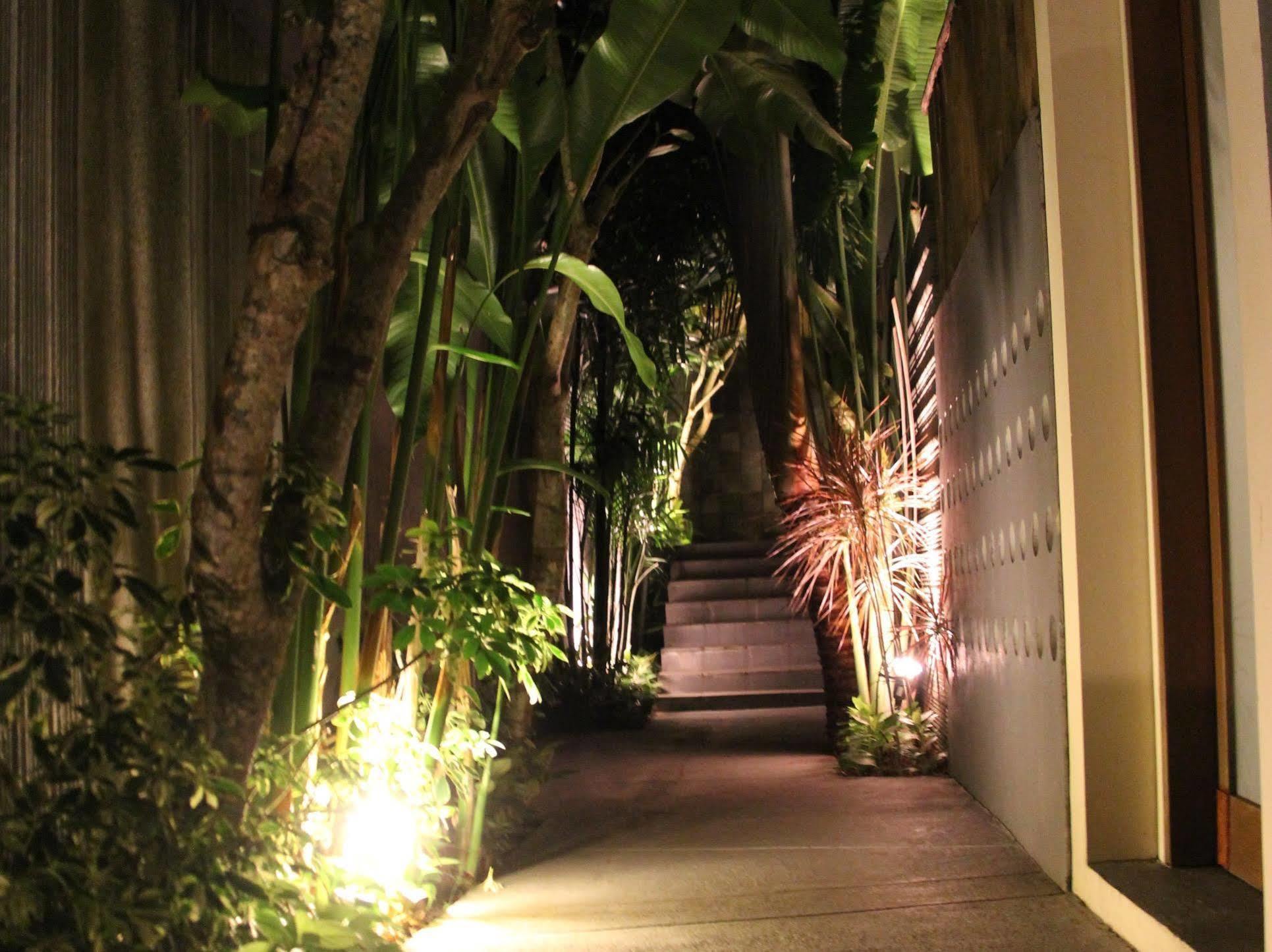 Travis Seminyak (Bali)