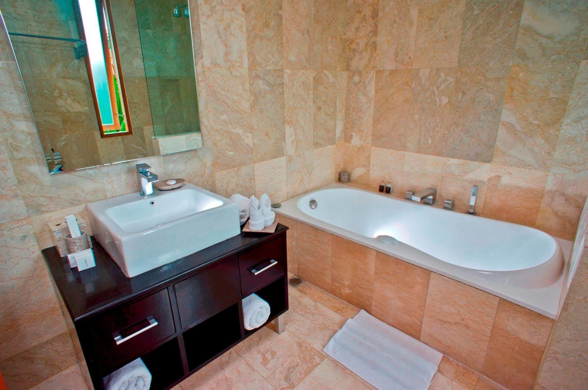 Villa Travis Seminyak (Bali)
