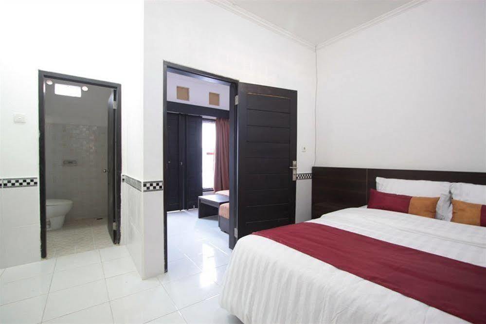 Bakung Sunset Guest house