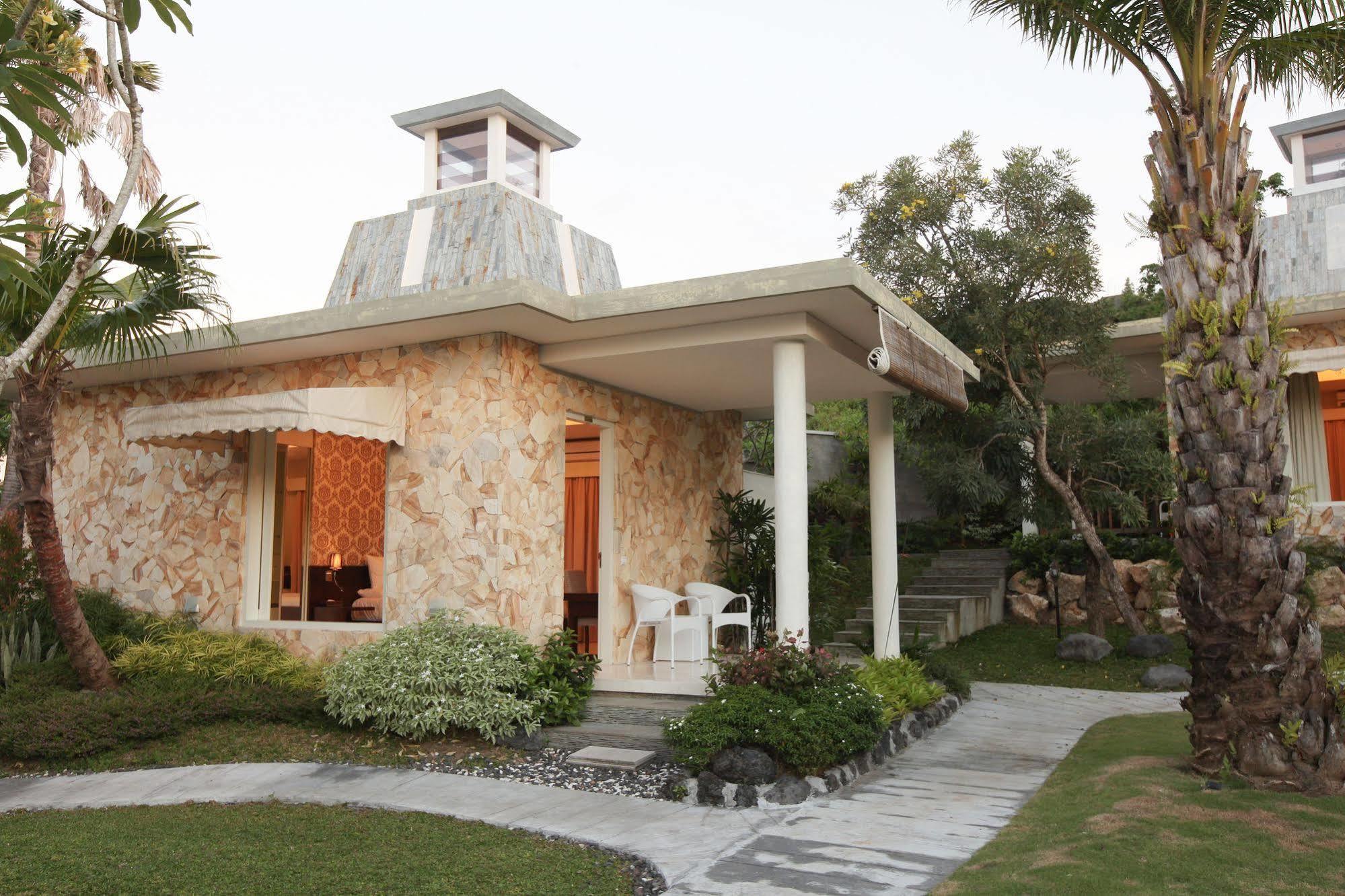 Noah Villa&chapel
