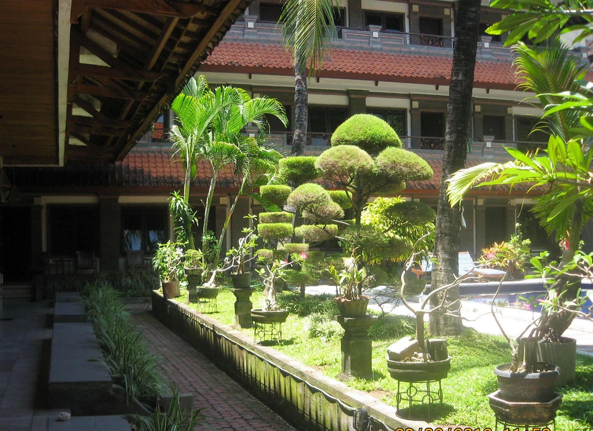 Puri Tanah Lot 3* Kuta (Bali)