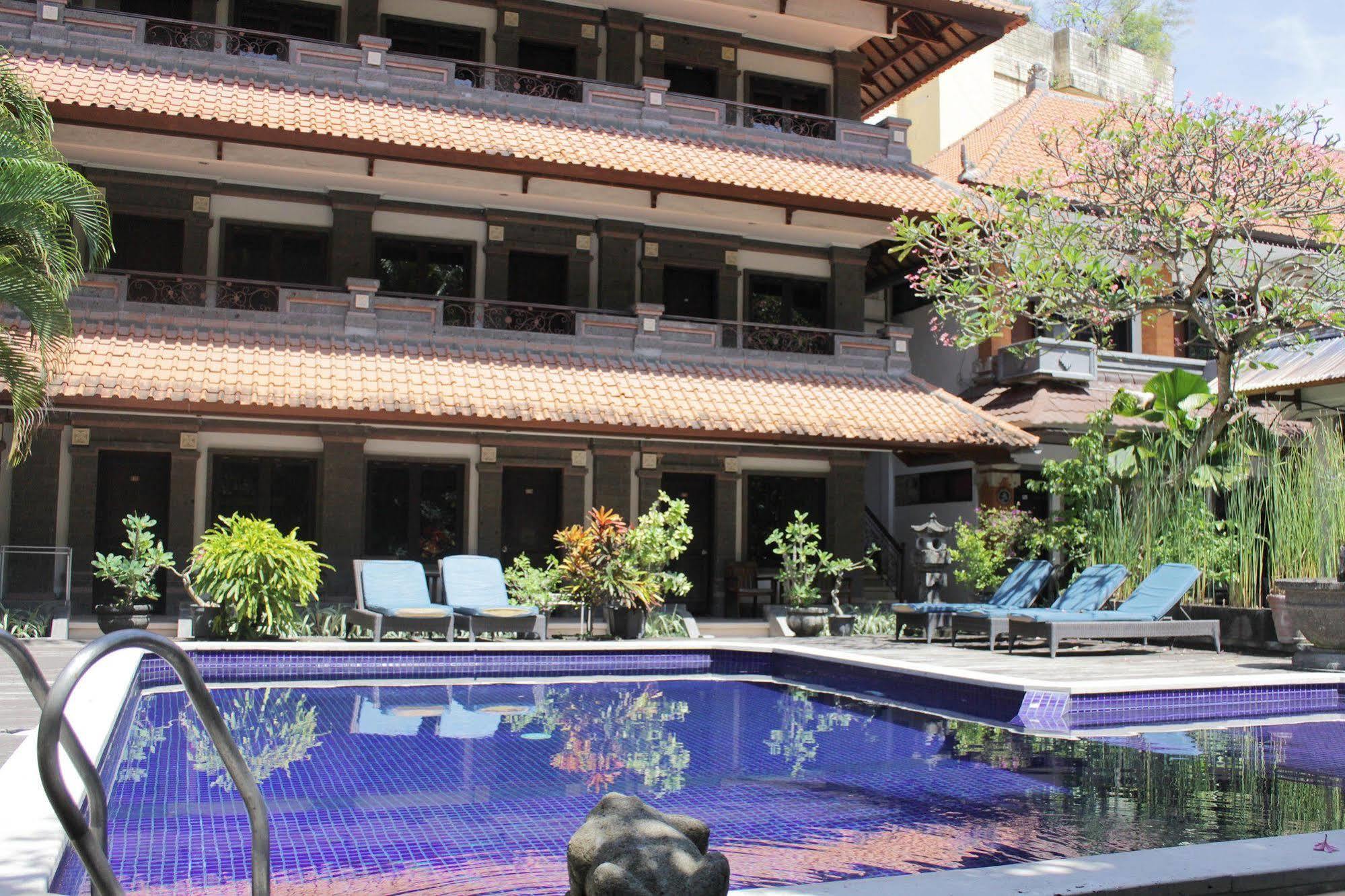 Hotel Puri Tanah Lot
