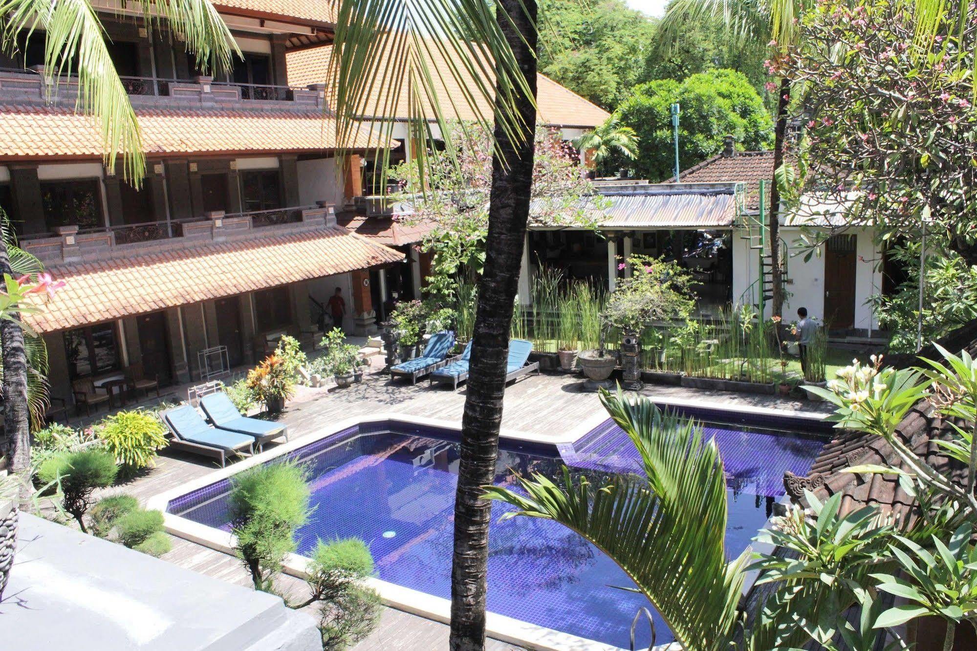 Puri Tanah Lot Hotel Kuta (Bali)
