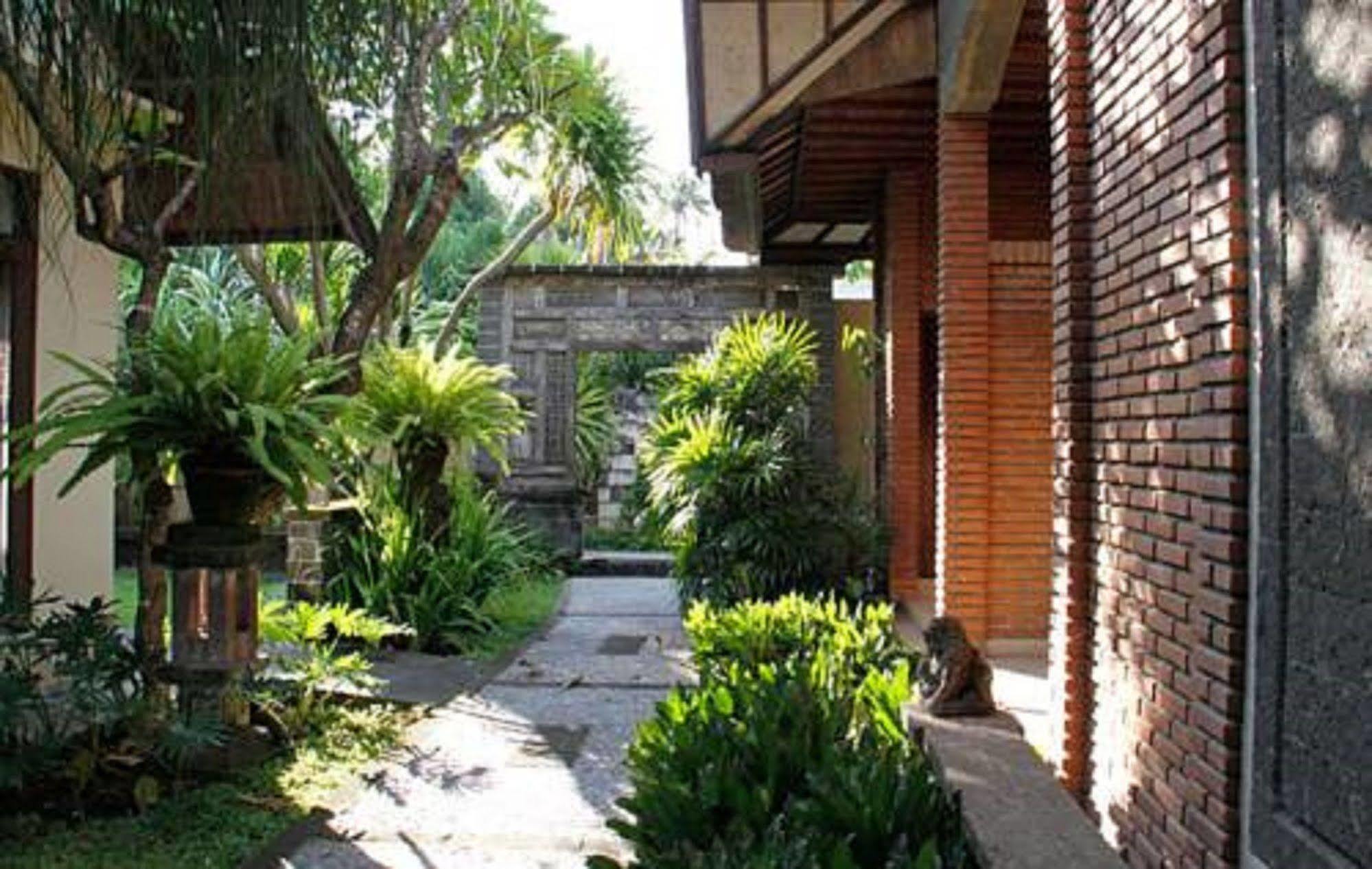 Hotel Puri Bambu