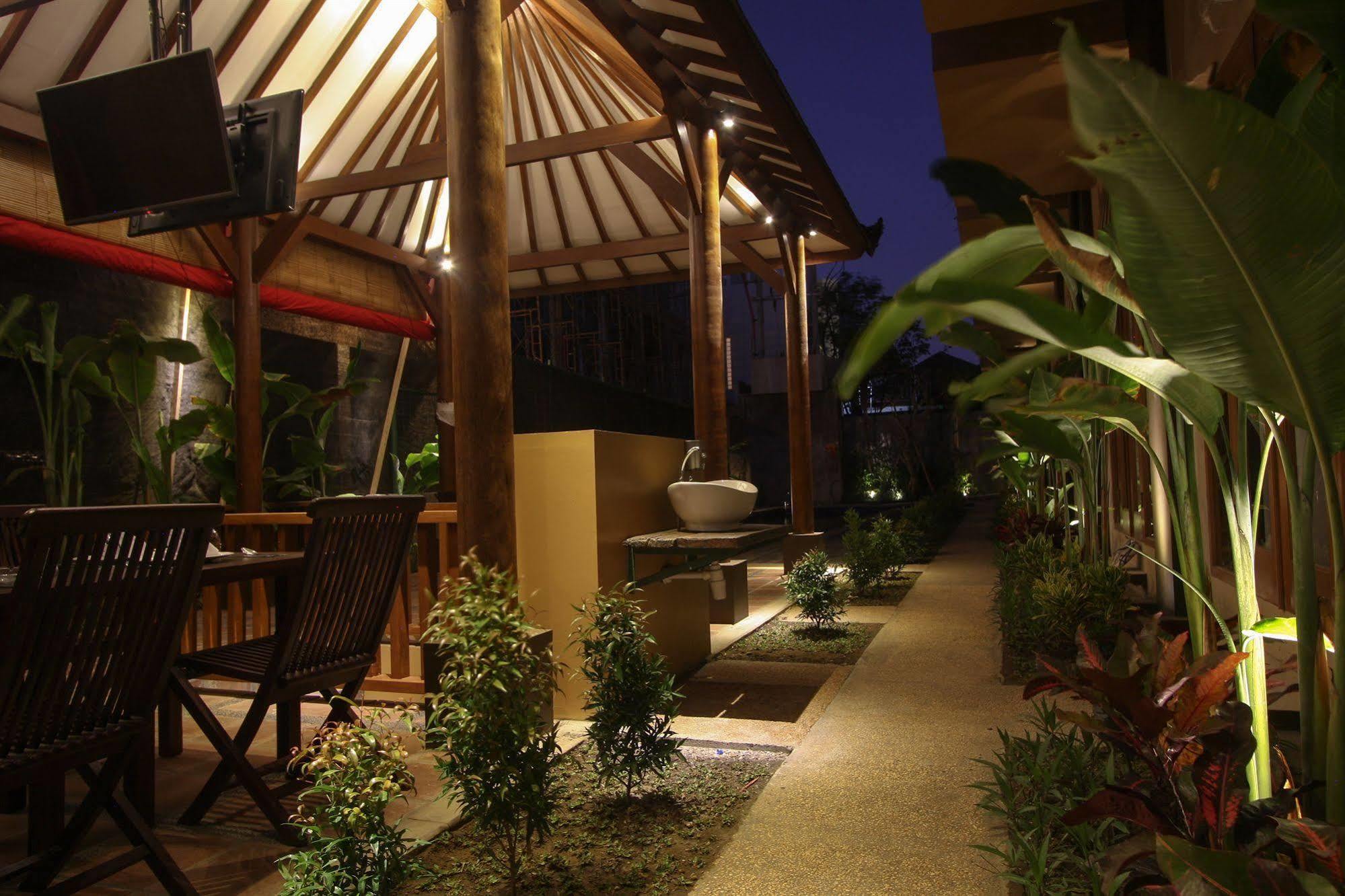 Hotel Bali Chaya Legian (Bali)