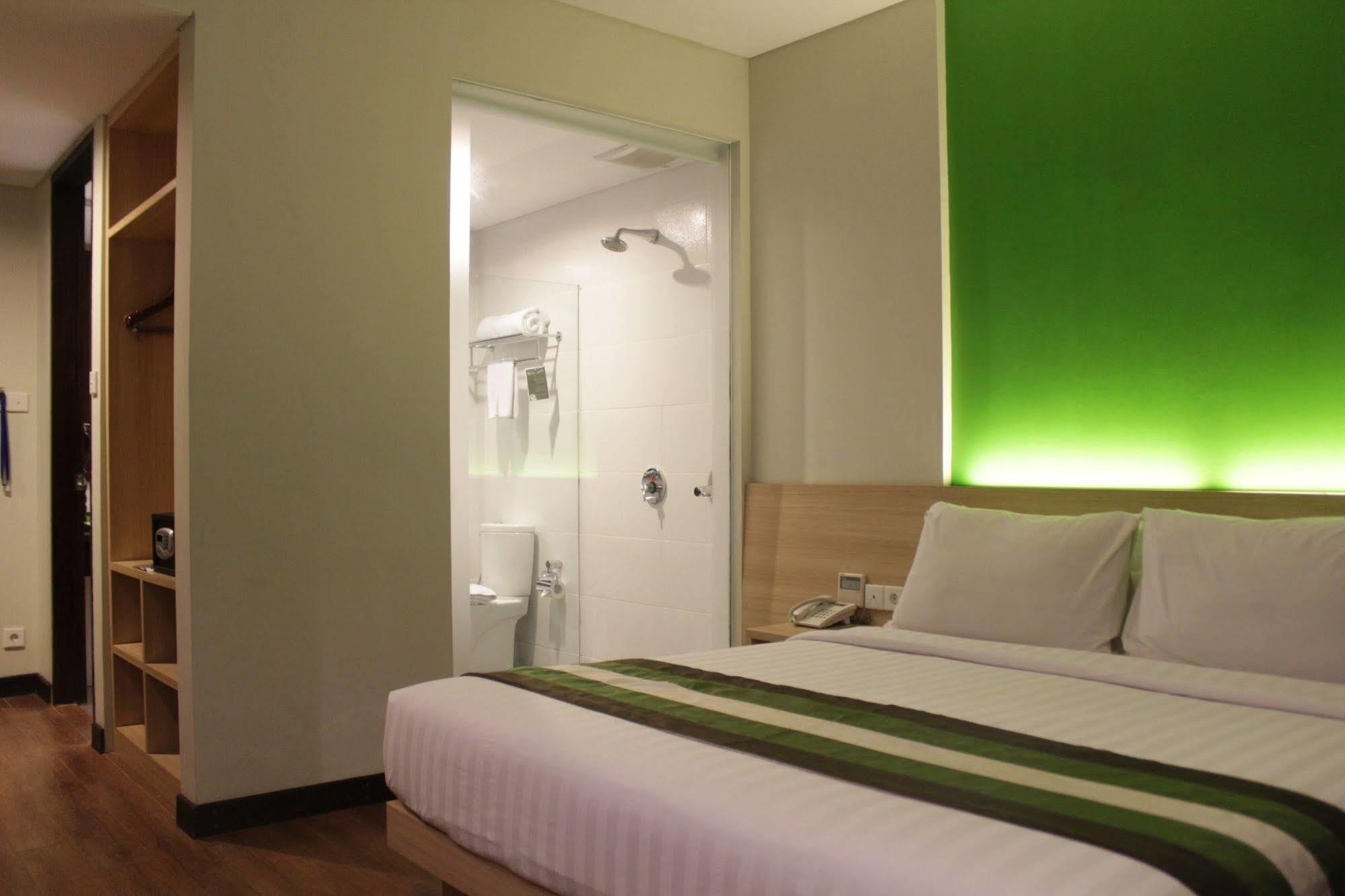 Hotel Grand Whiz Nusa Dua Bali 4*