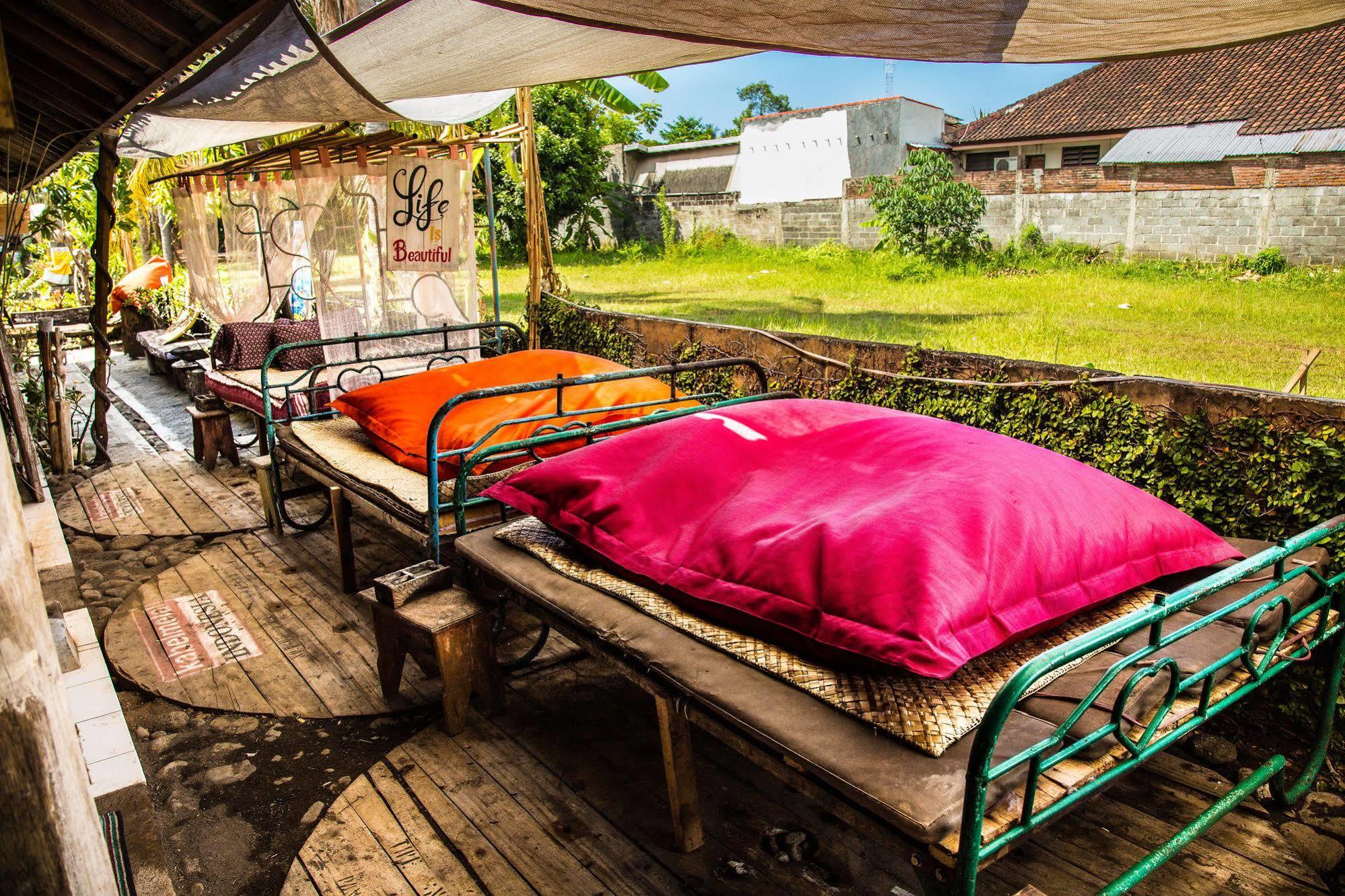 Hostel Funky Place Lovina (Bali)