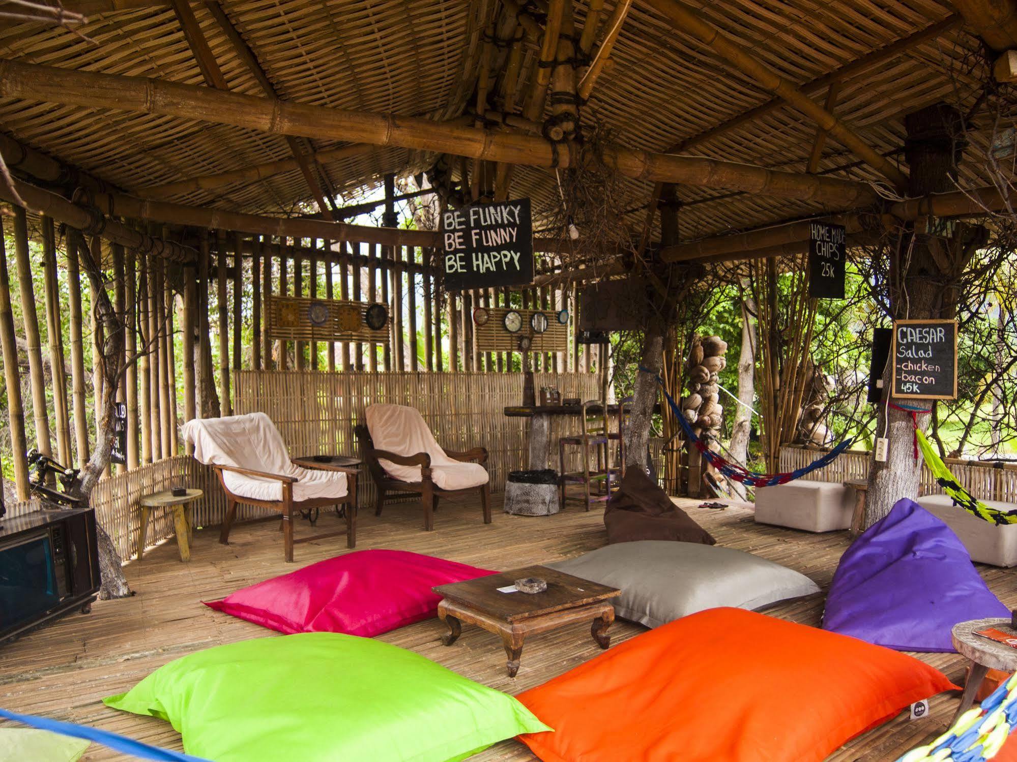 Funky Place Hostel Lovina (Bali)
