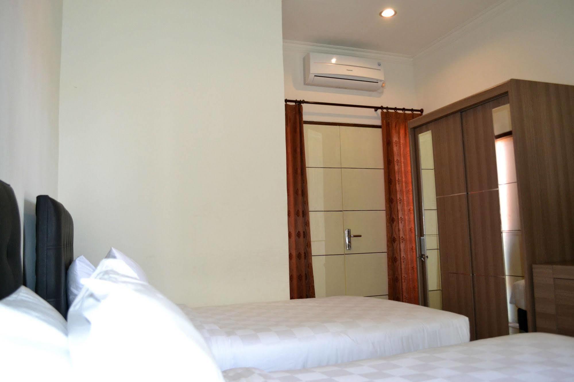 Guest house Ivanka Airport