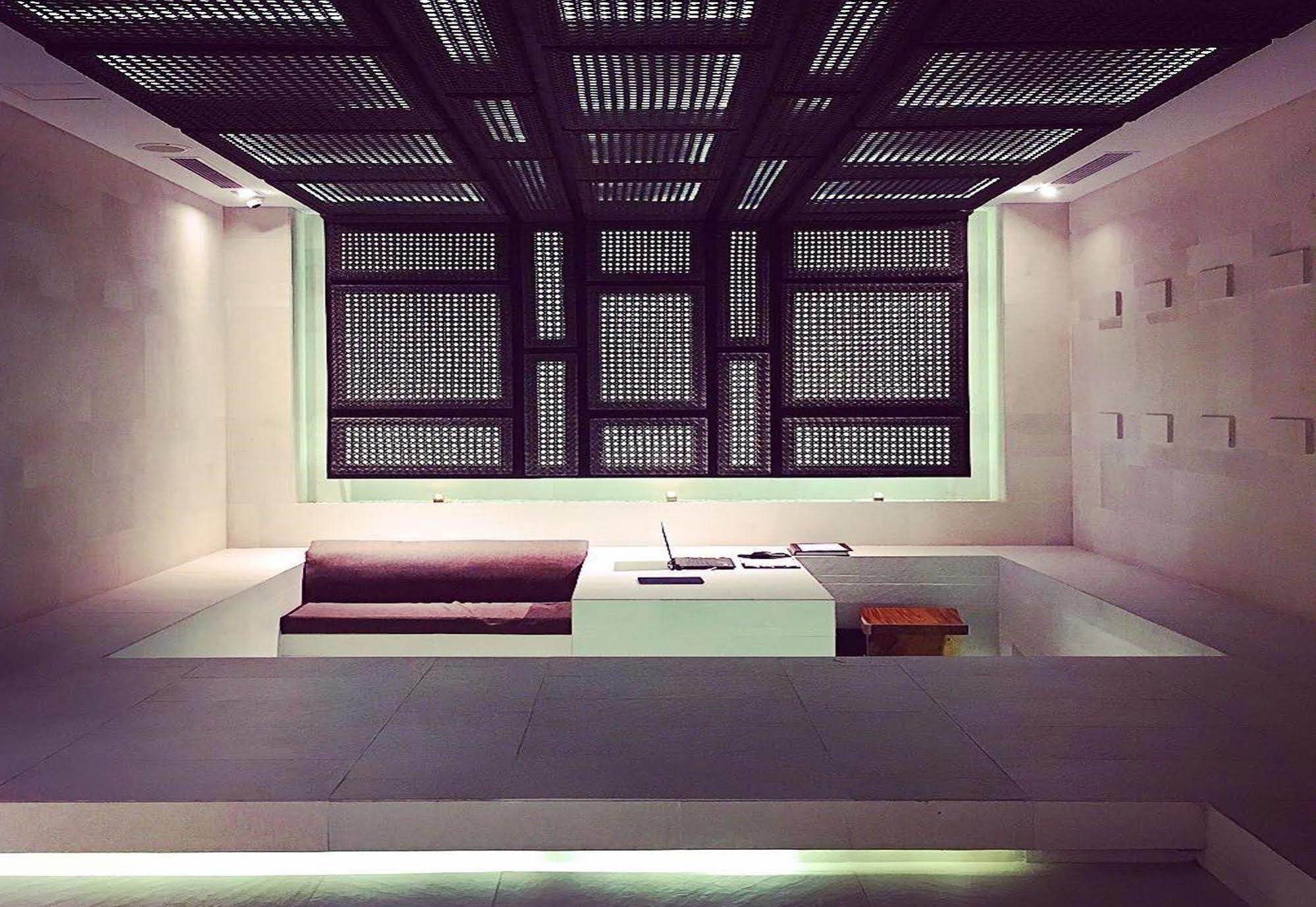 Equilibria * Seminyak (Bali)