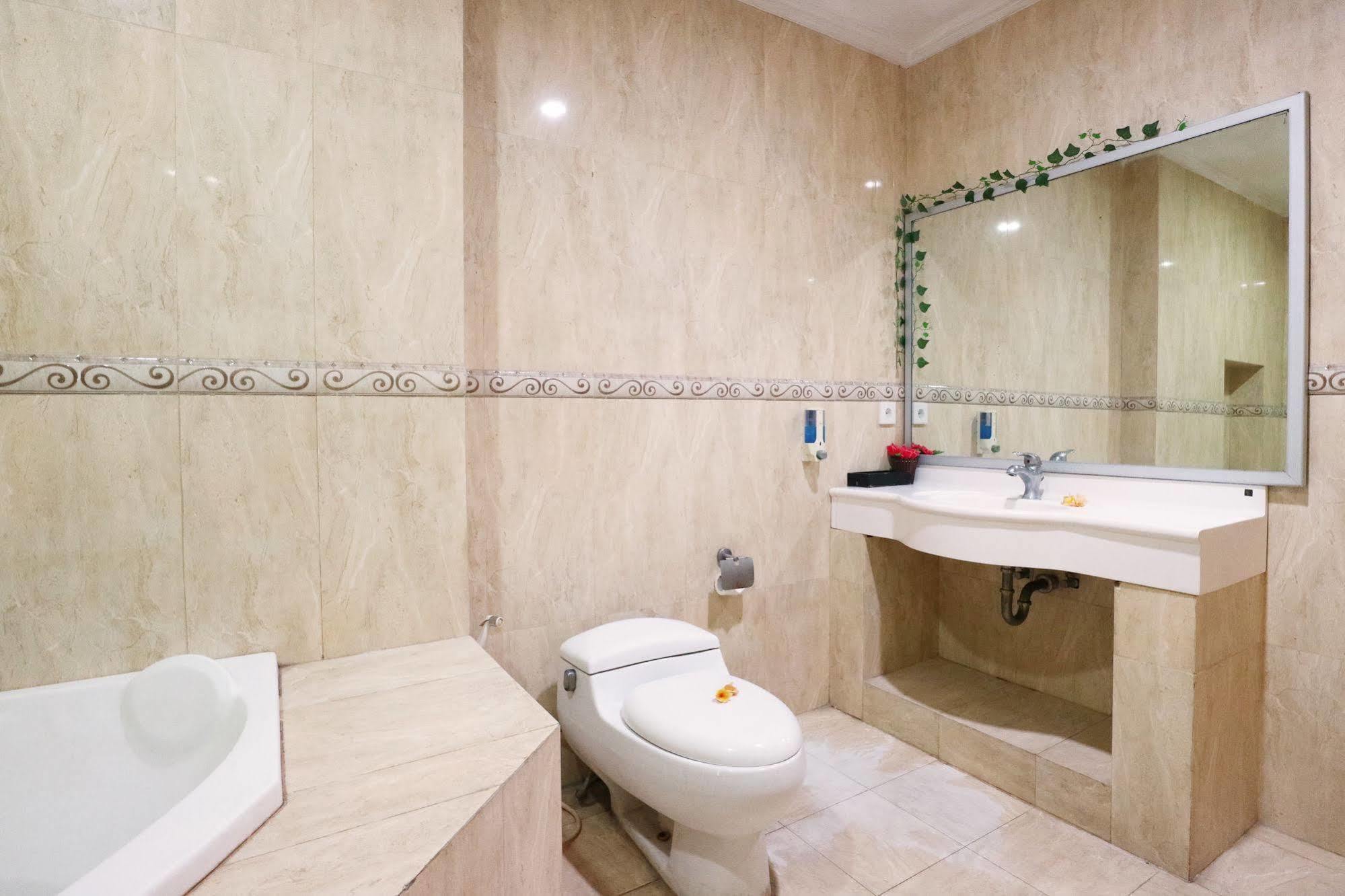Bali Paradise 3* Denpasar (Bali)