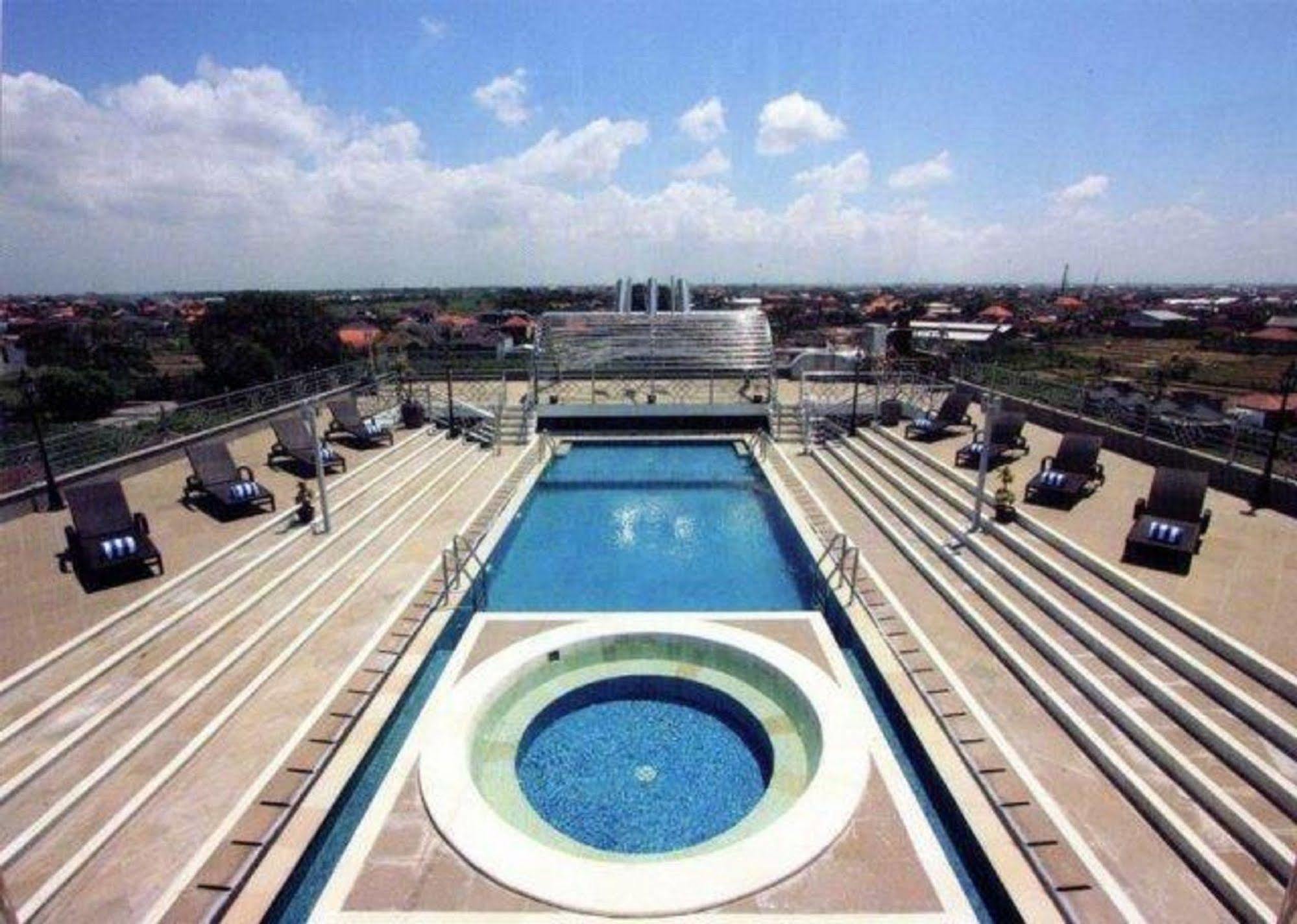 Hotel Bali Paradise 3*
