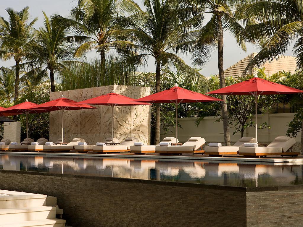 The Royal Santrian Villa