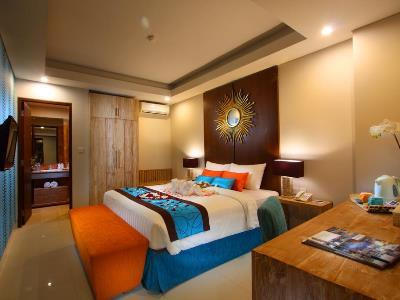 Destiny Boutique 3*