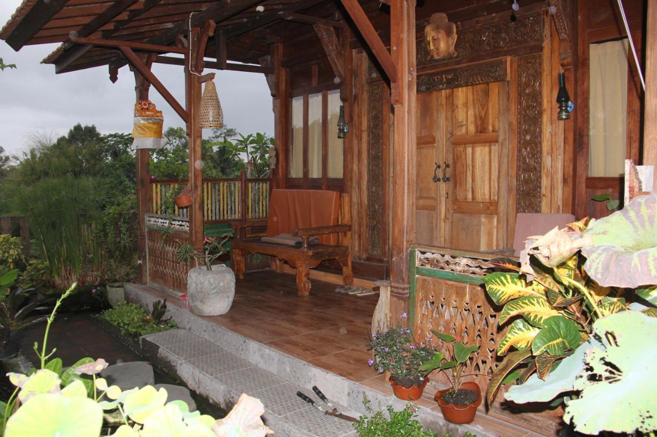 Ogek Ubud (Bali)