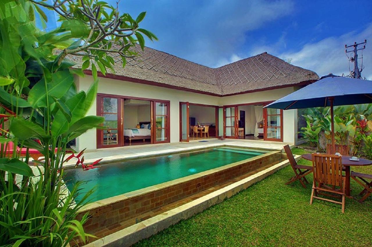 Anusara Luxury Villas *