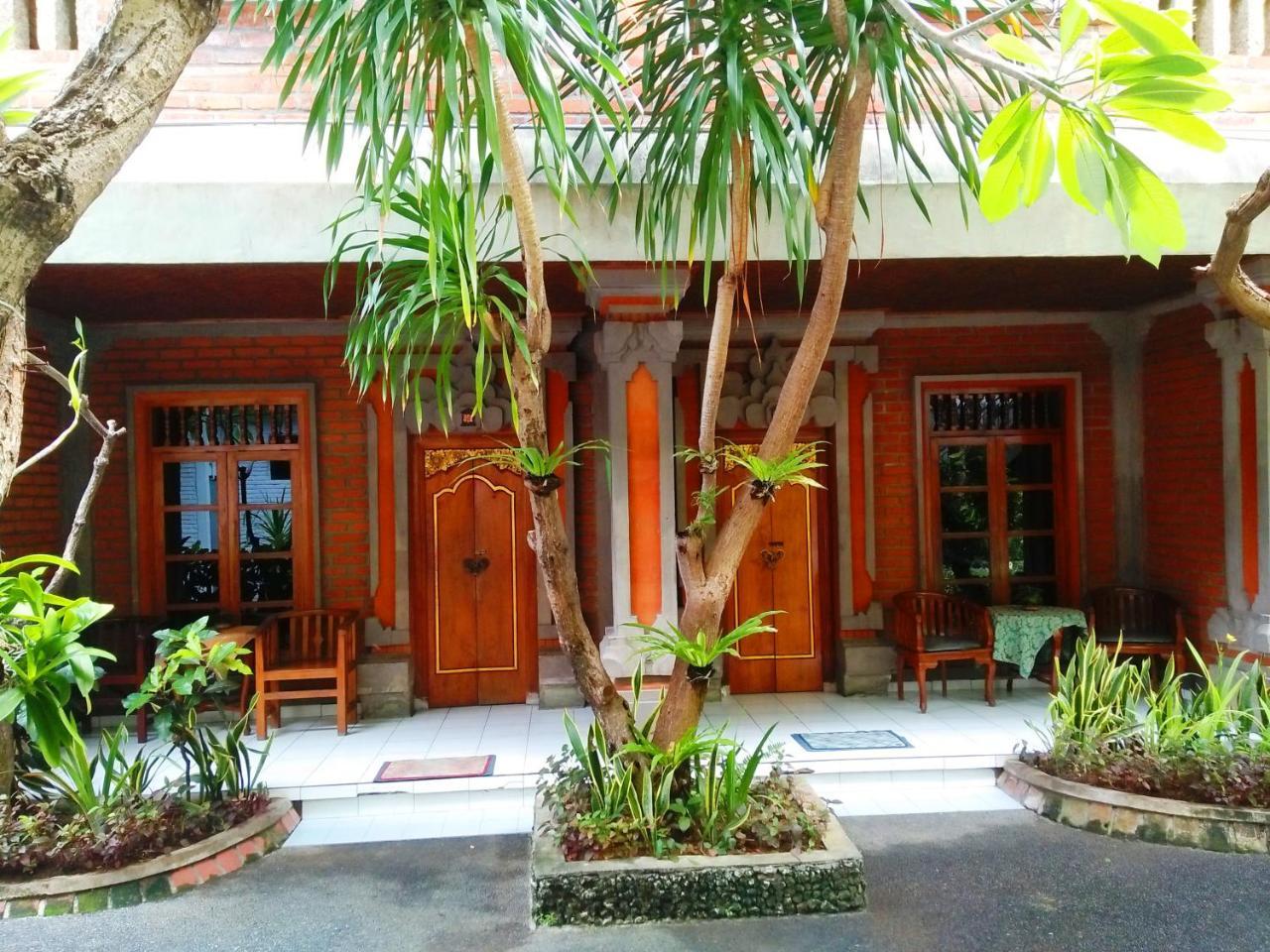 Sayang Maha Mertha Hotel 2*