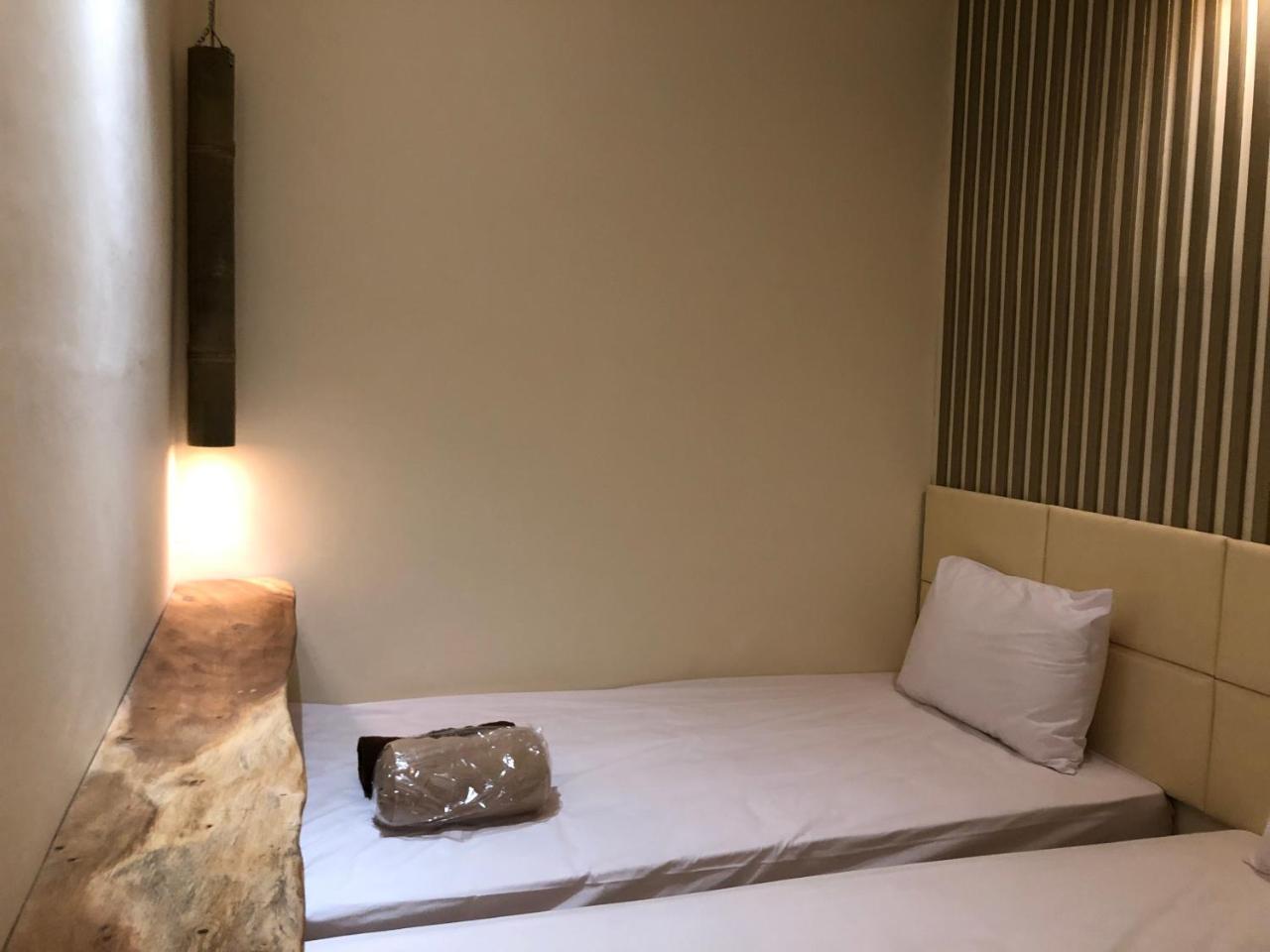Hostel M Box