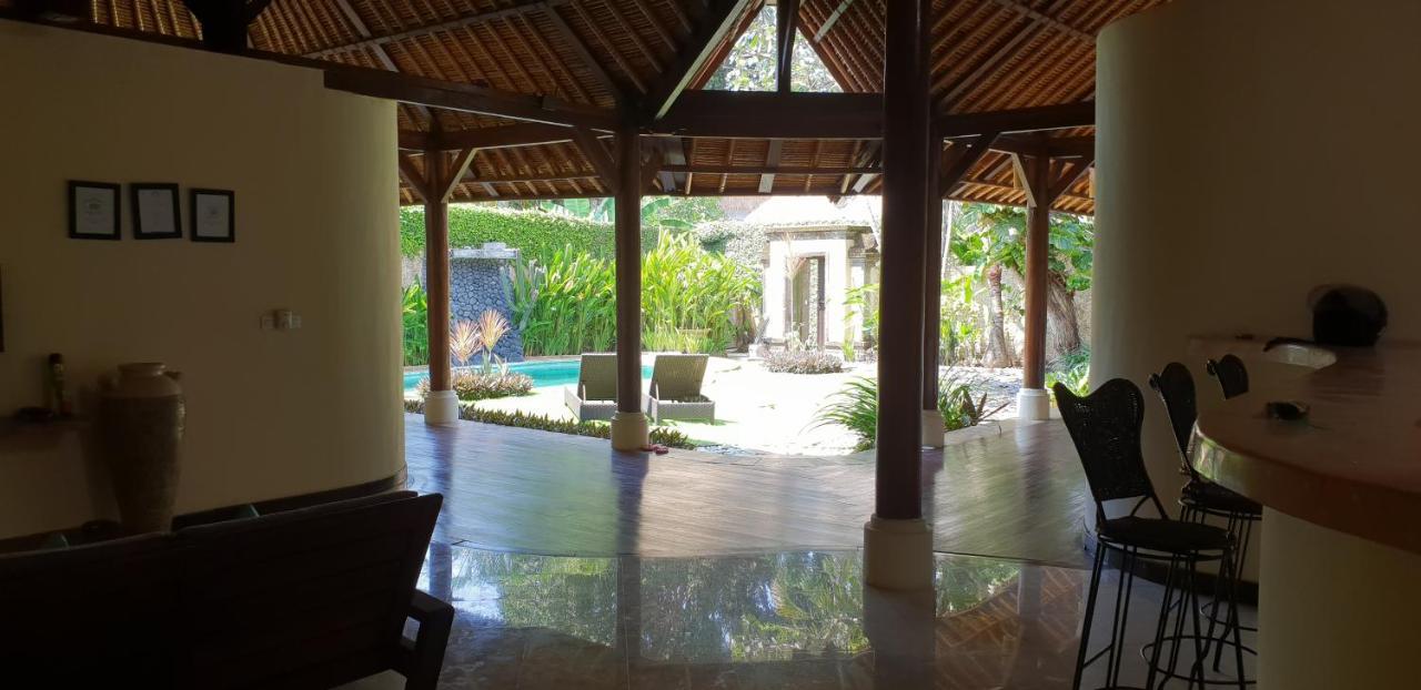 Villa Bay *
