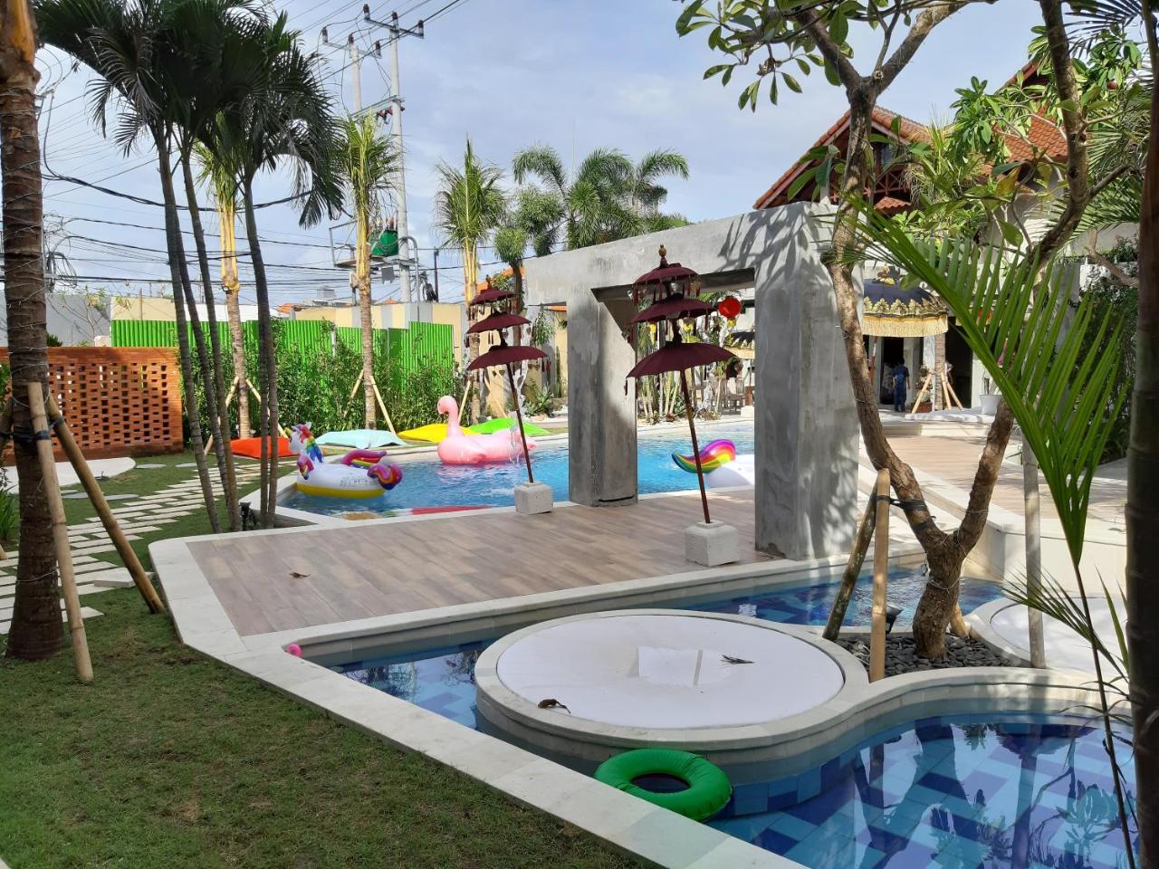 Resort 18 Loft At Kuta 4*