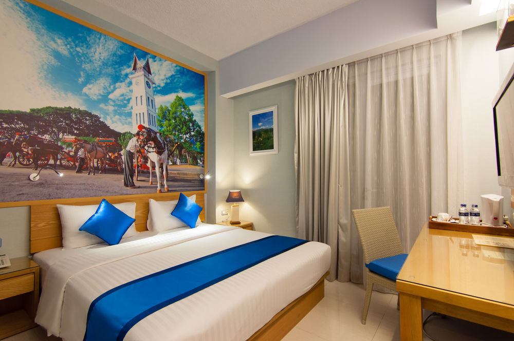 Hotel Rhadana 3*