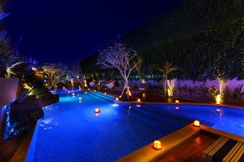 Hotel Rhadana