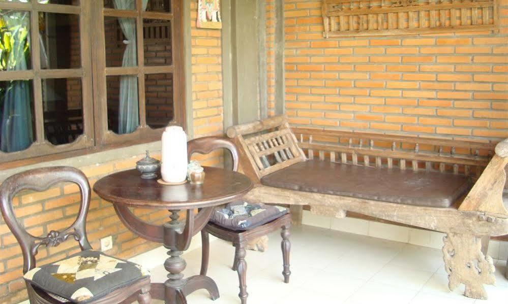 Hotel Loka House 3*