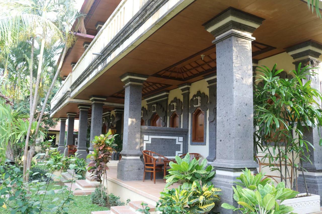 Kusnadi 3* Legian (Bali)