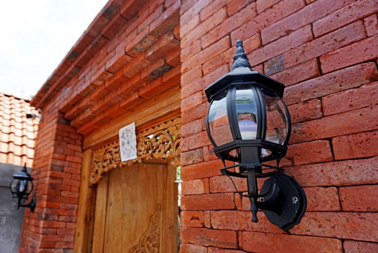 Poedja 2*