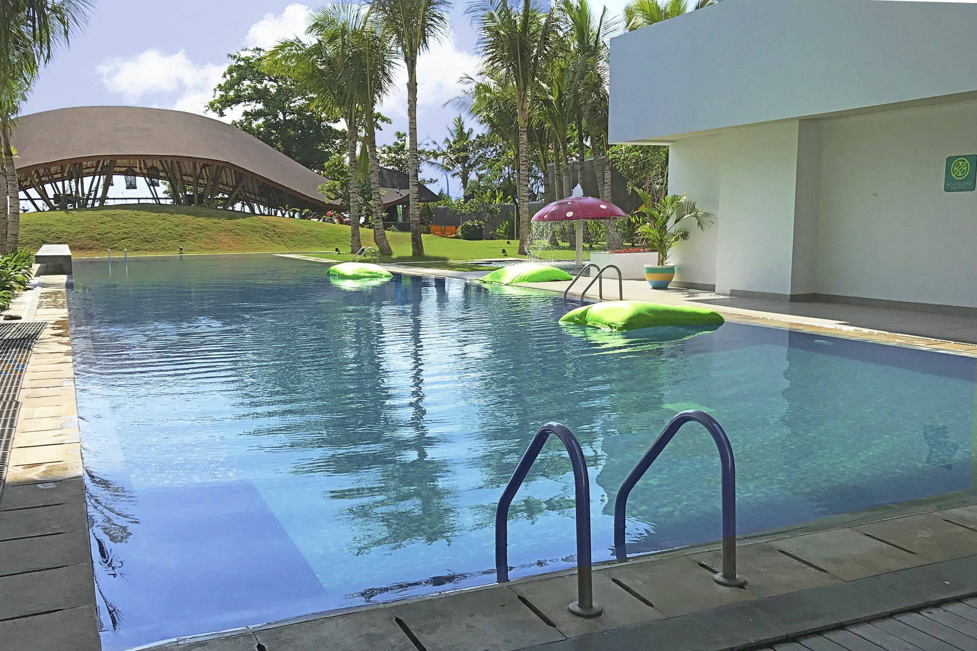 Tijili Benoa Hotel 4*