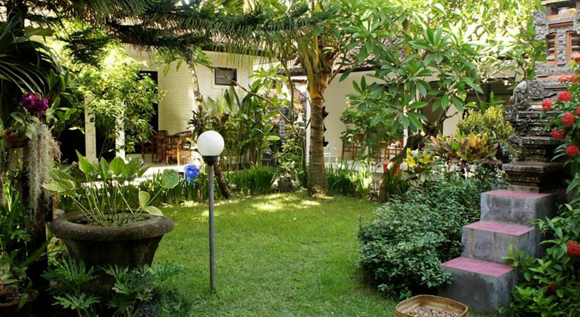 The Legian Mas 2*
