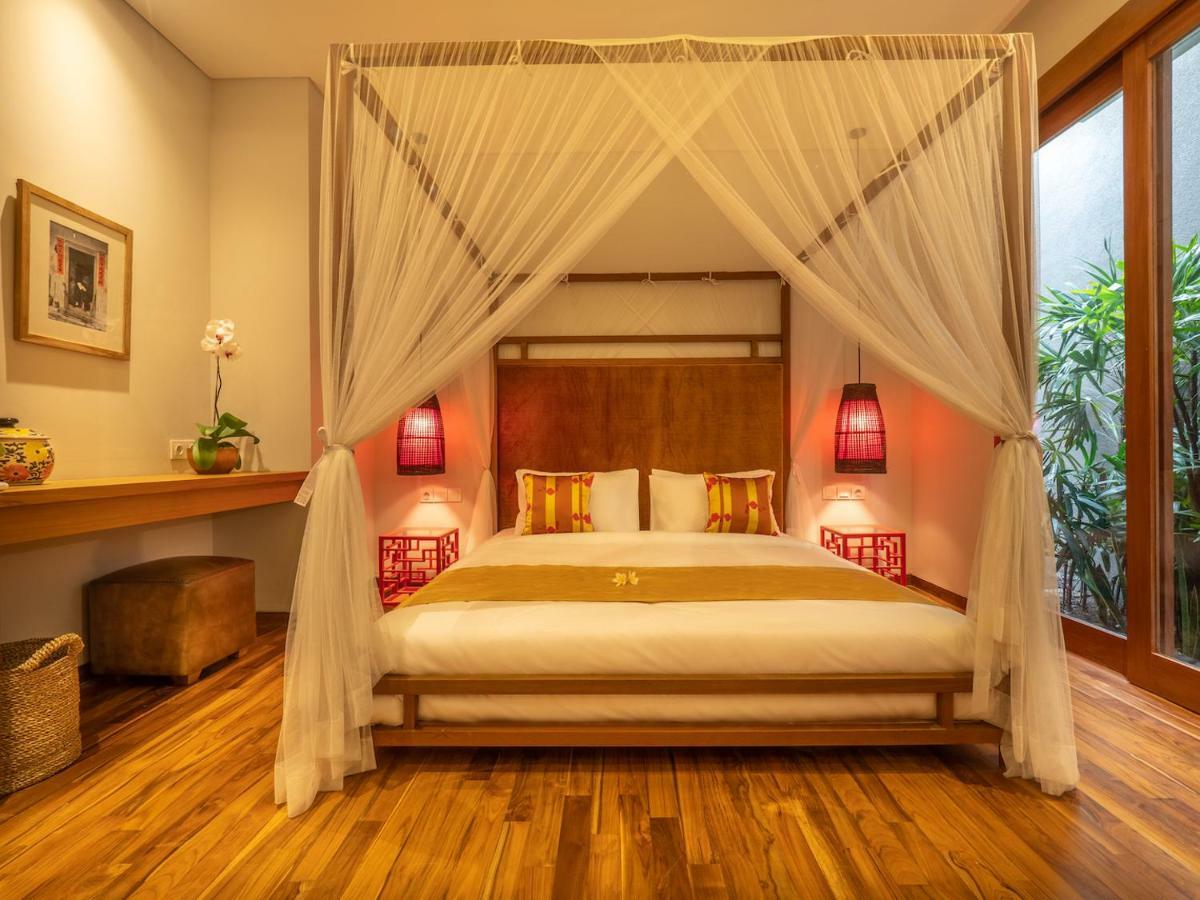 Villa Bumbak Park Villas *
