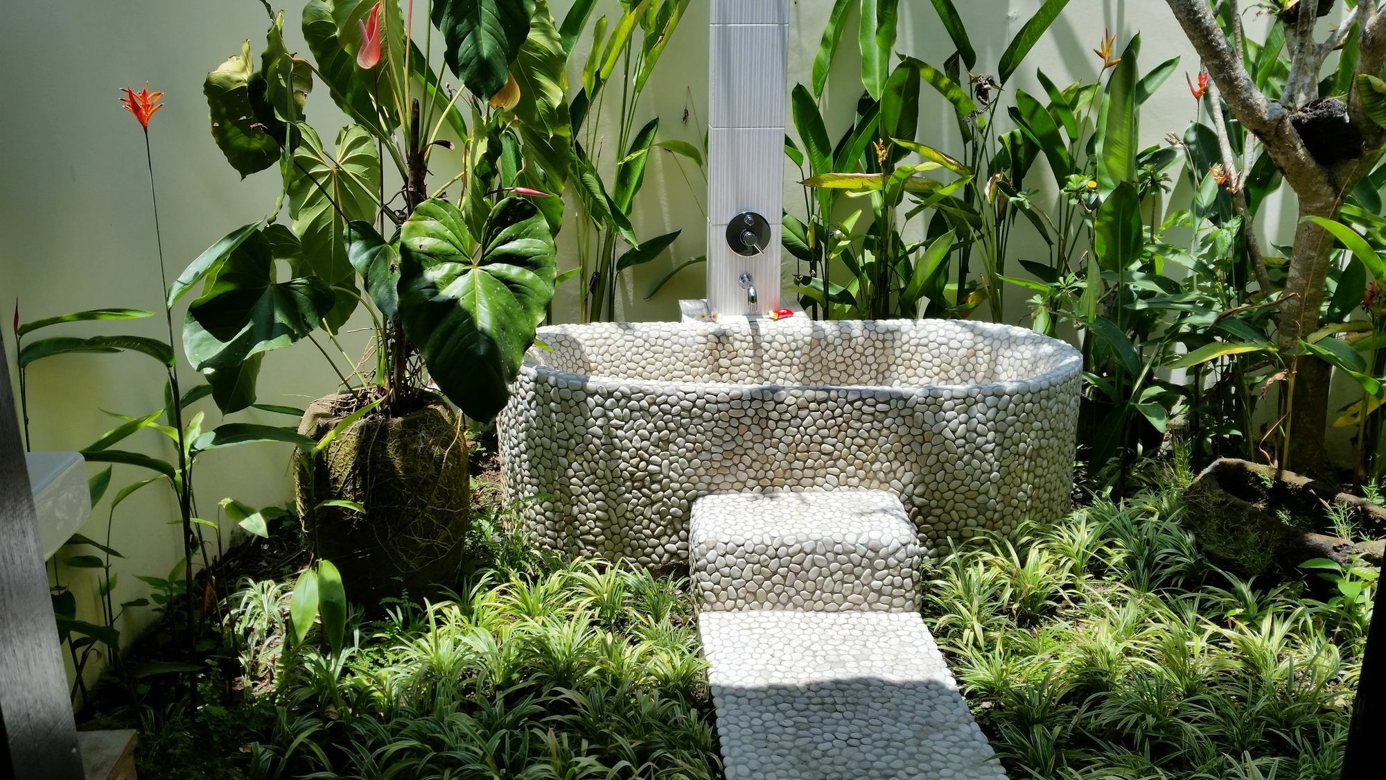 Lodtunduh Sari Holiday park 4*