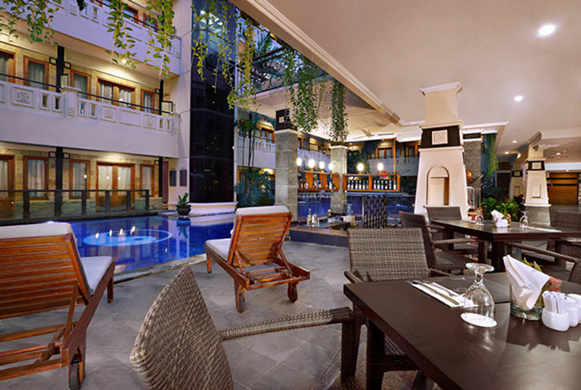 Hotel Famous Kuta Formerly Permata Kuta Kuta (Bali)