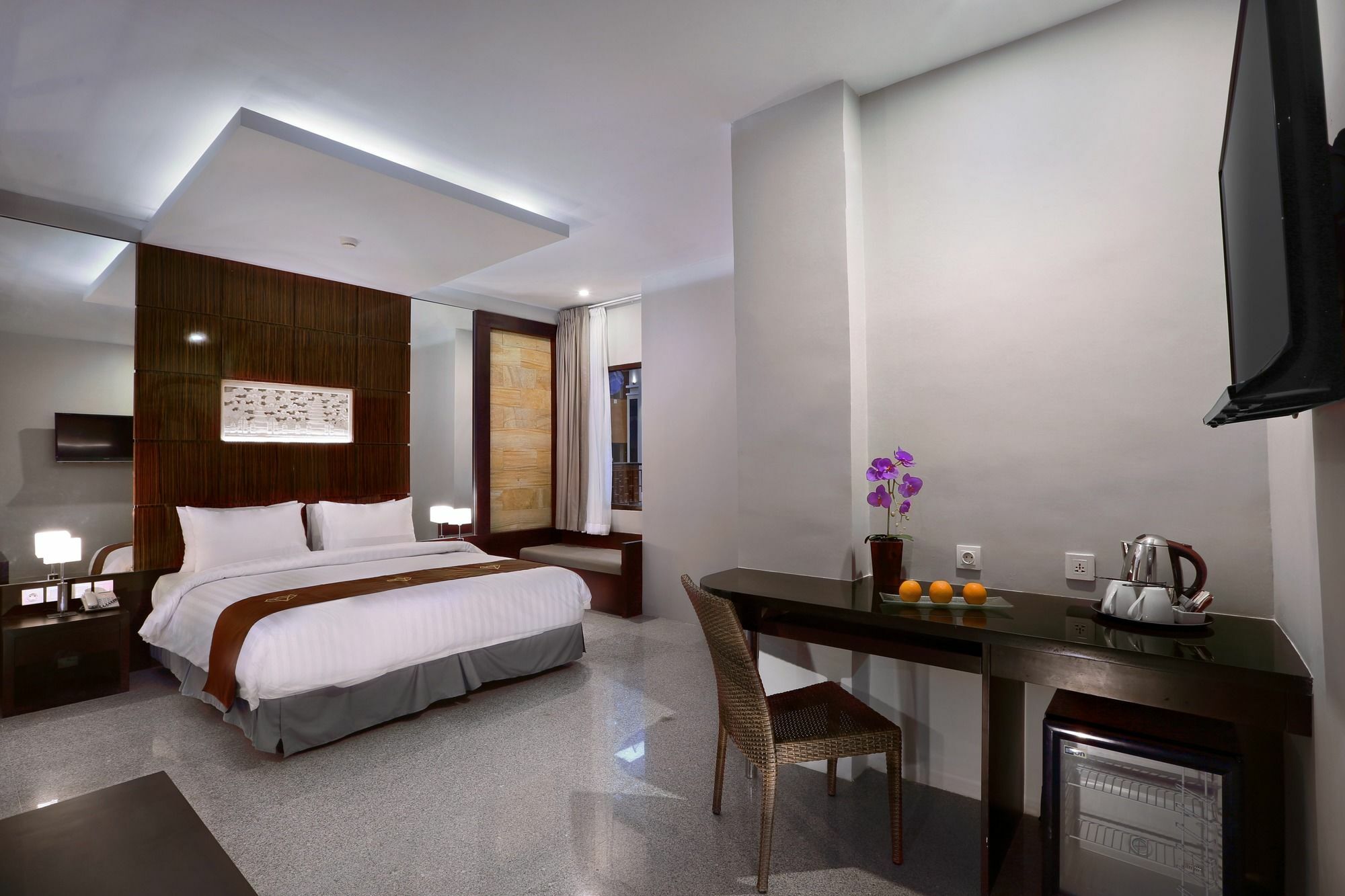 Hotel Famous Kuta Formerly Permata Kuta 4*